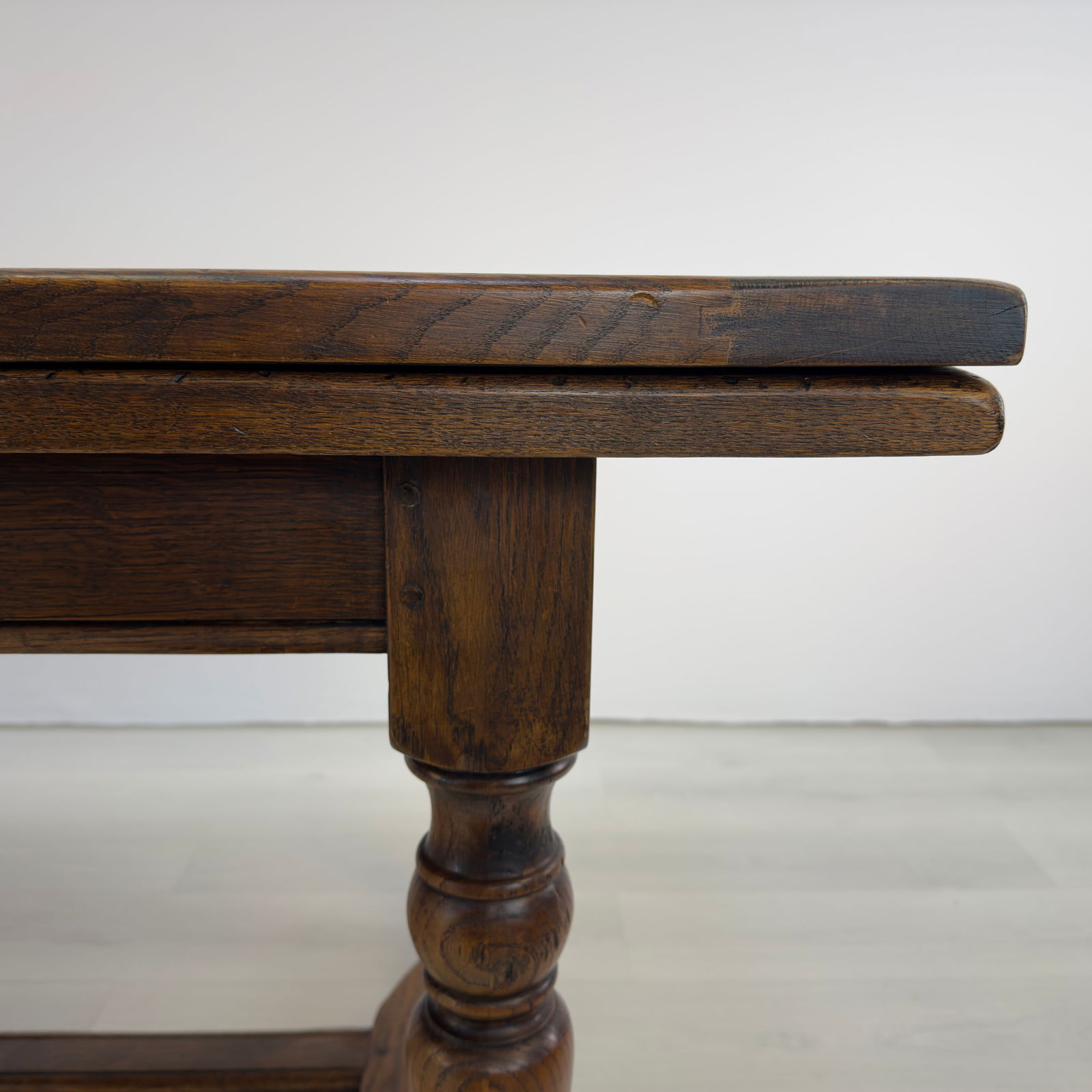 FARMHOUSE EXTENDABLE DINING TABLE - 7