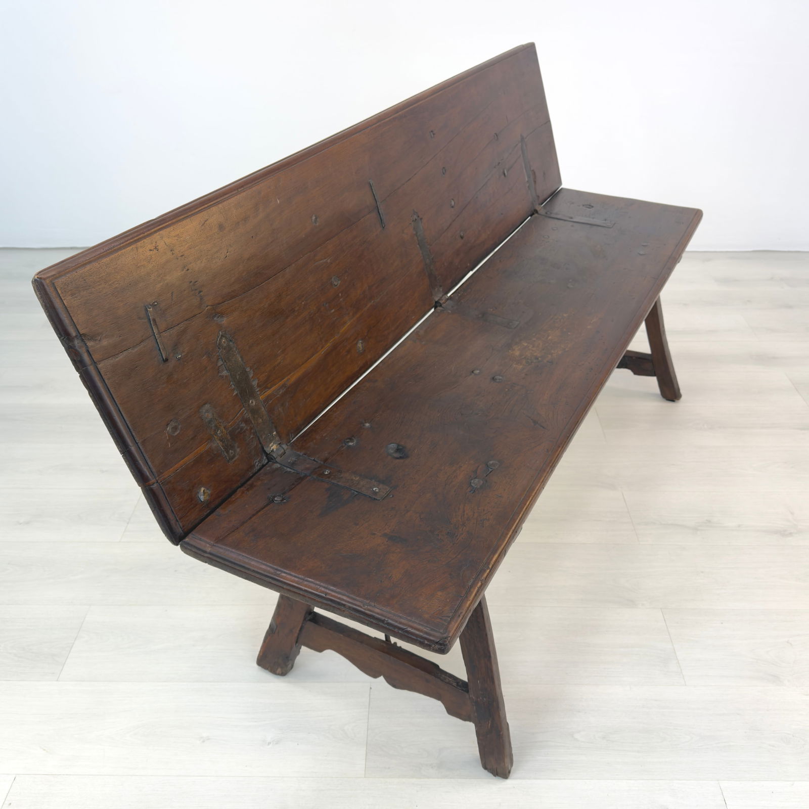 ANTIQUE ADJUSTABLE BENCH - 2