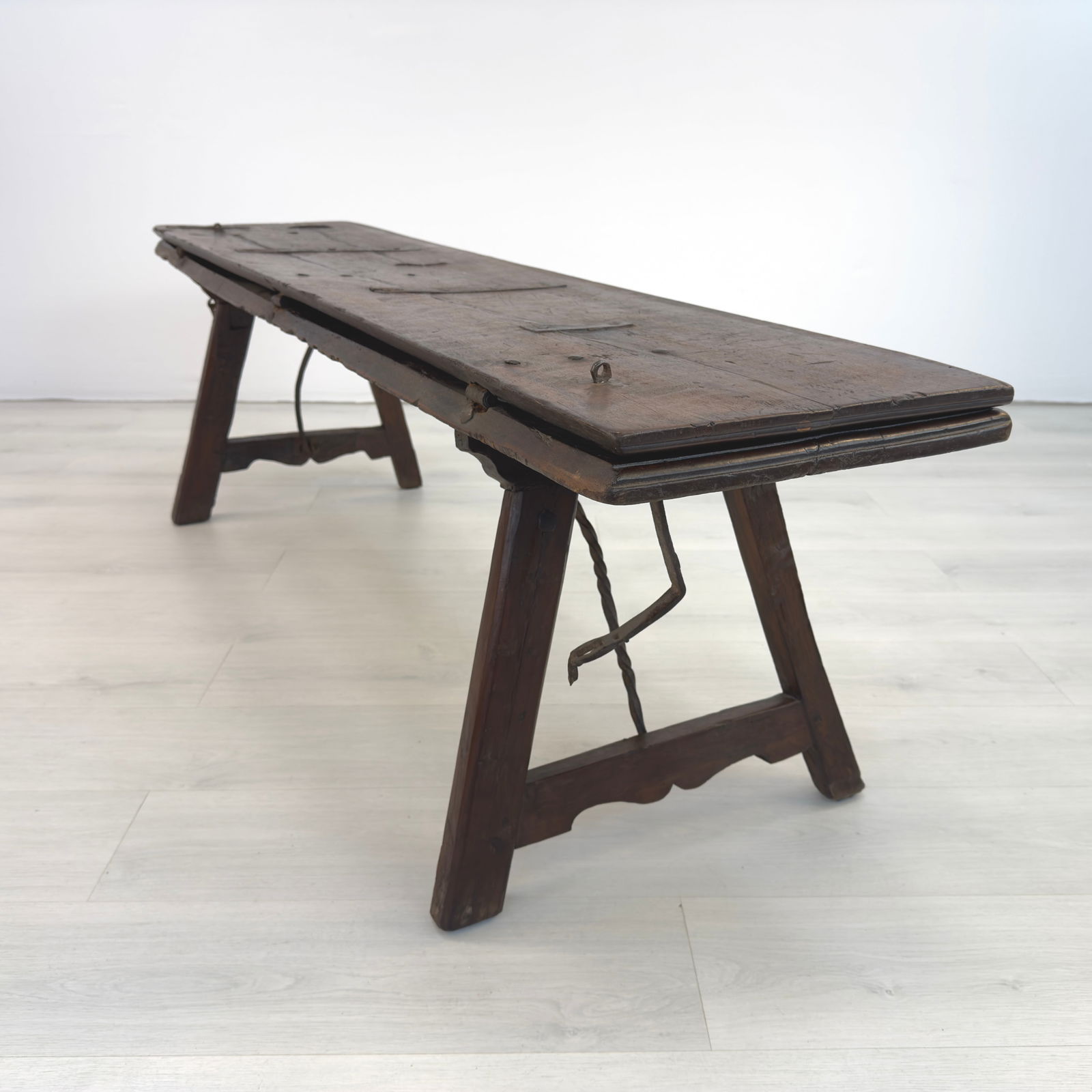 ANTIQUE ADJUSTABLE BENCH - 7