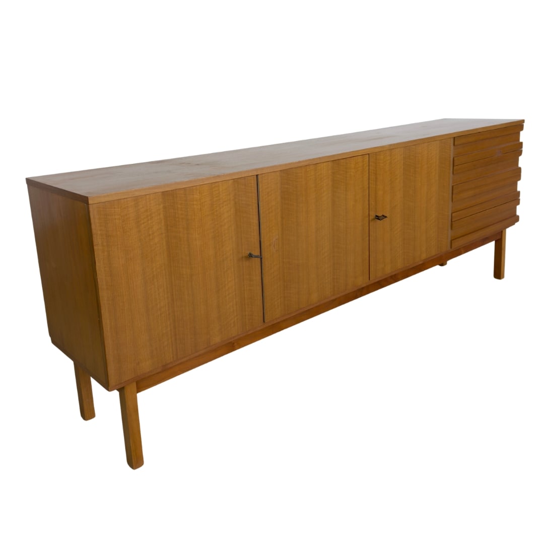 DANISH SIDEBOARD ATTR. TO OMANN JUN MOBELFABRIK (1 of 8)