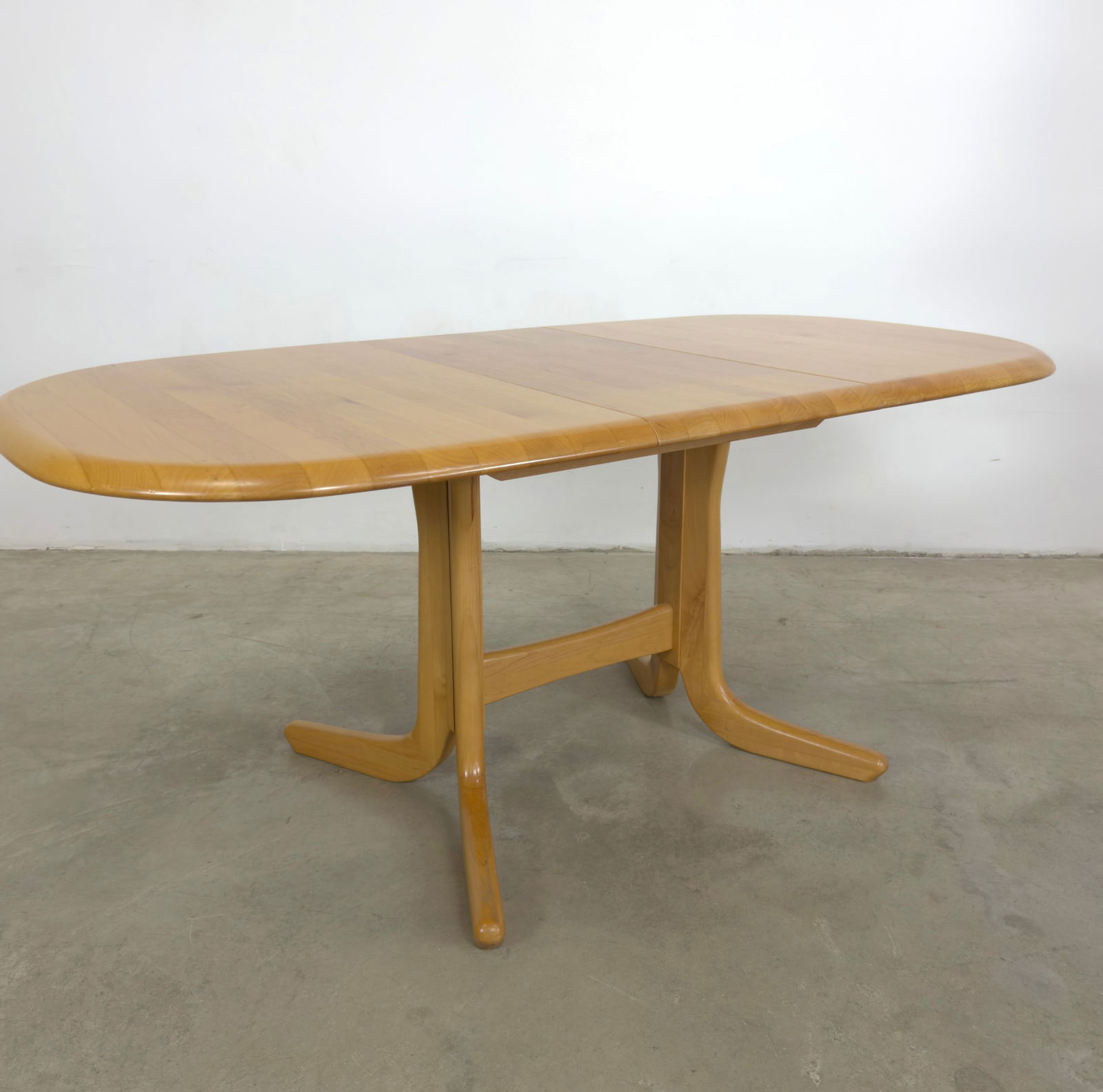 RAINER DAUMILLER EXTENDABLE DINING TABLE - 2
