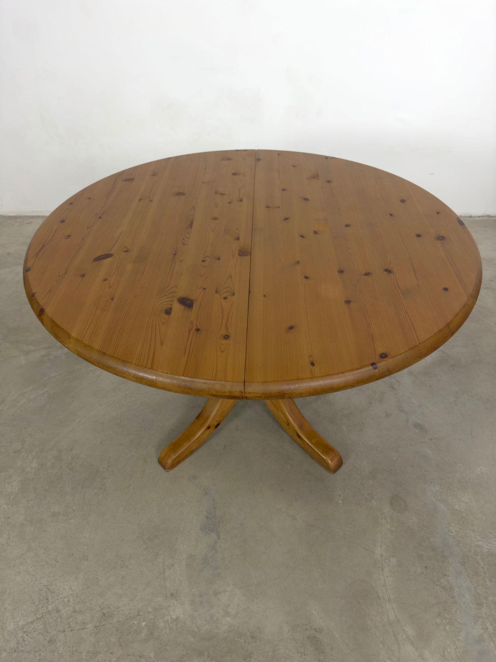 RAINER DAUMILLER EXTENDABLE DINING TABLE - 3