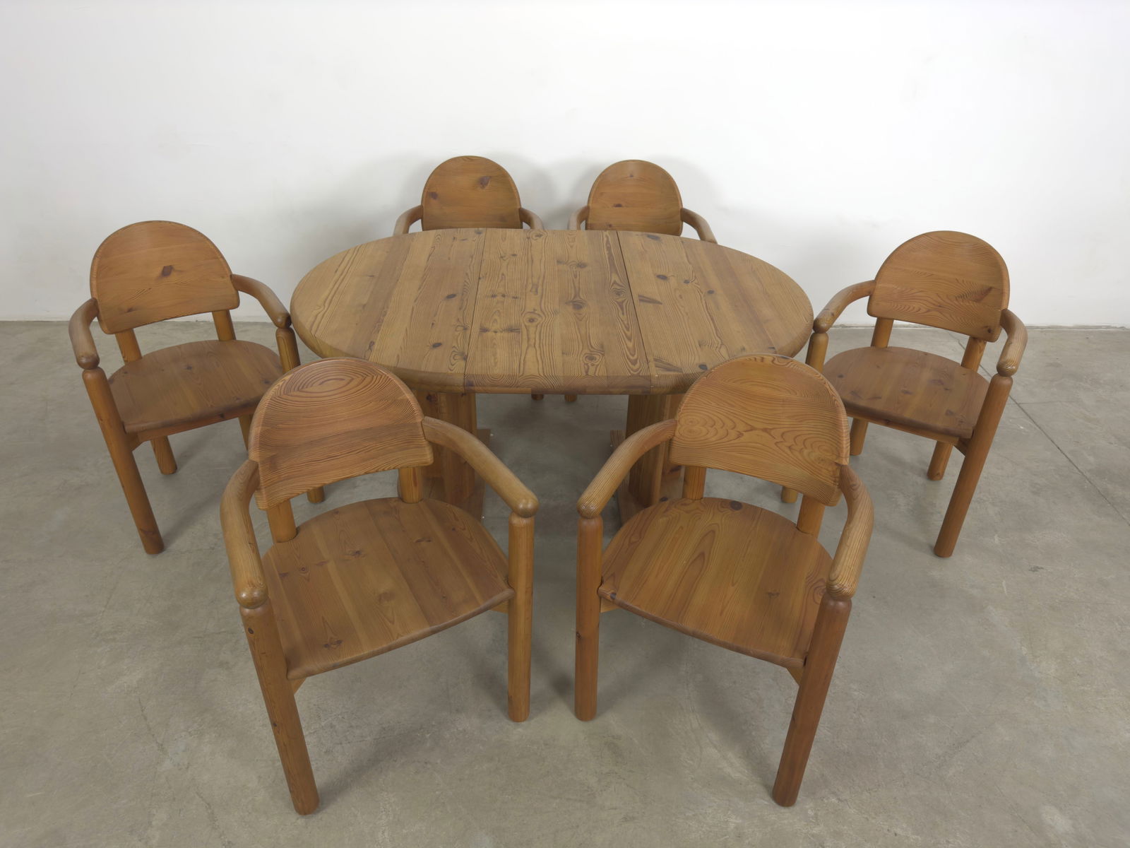 RAINER DAUMILLER ATTR EXTENDABLE DINING TABLE - 3