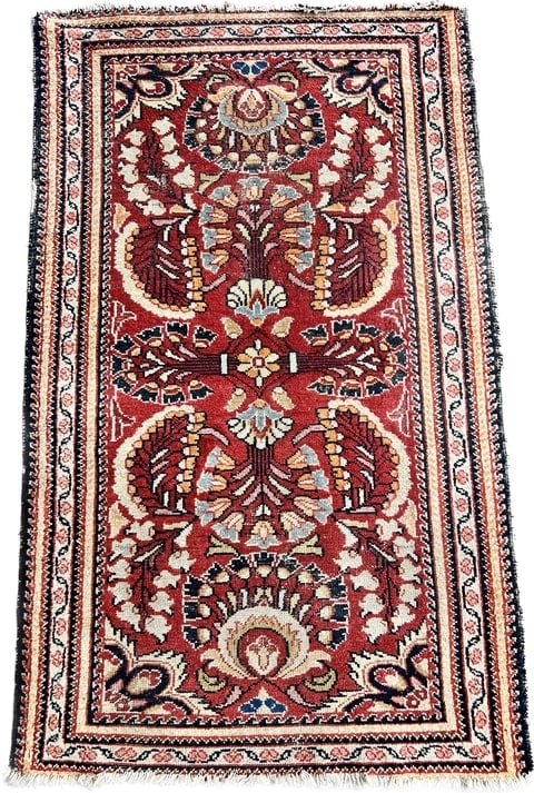 SMALL SAROUK RUG - 3