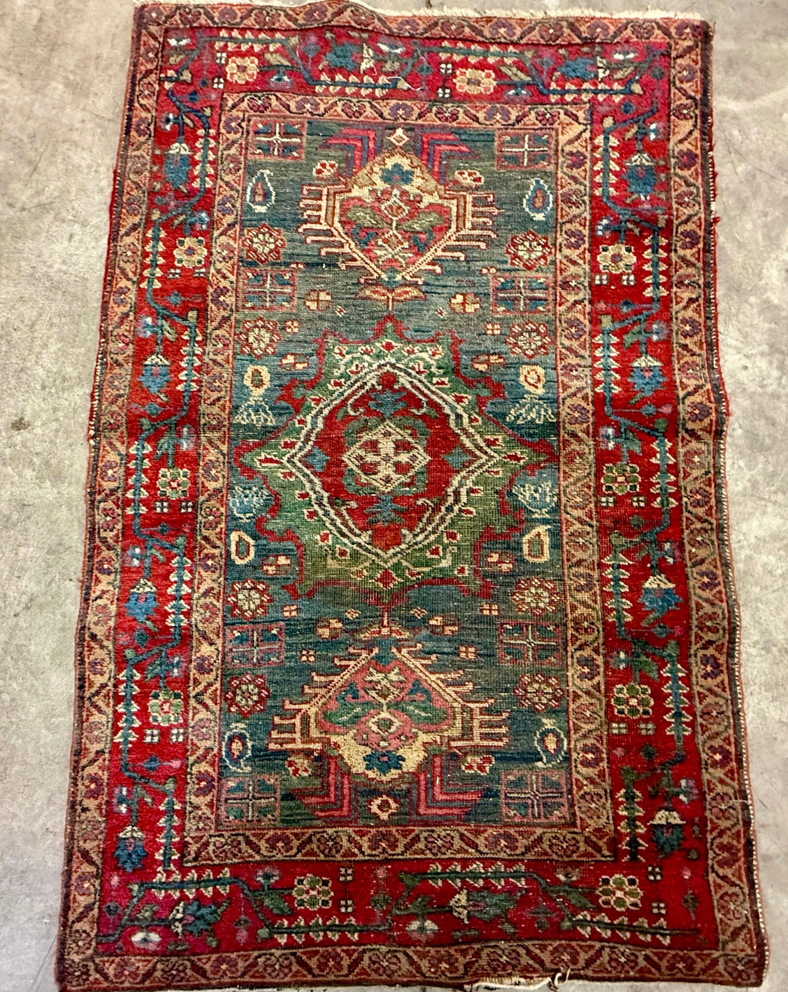 FINE KARAJEH PERSIAN WOOL RUG (1 of 7)