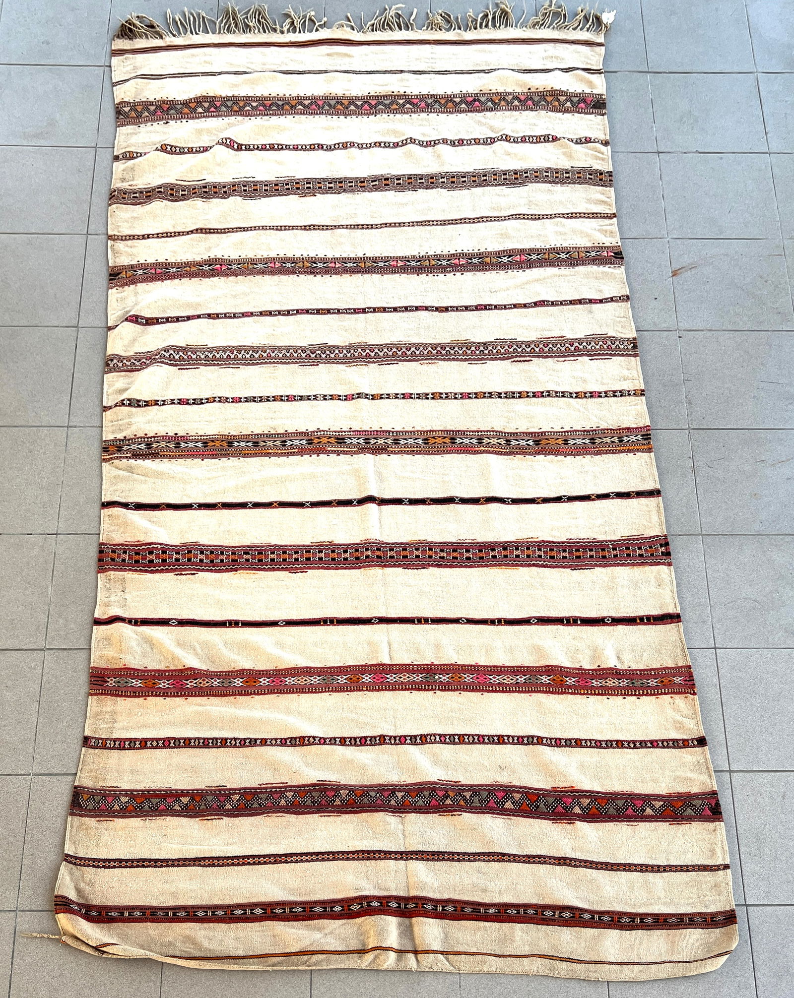SEMI ANTIQUE MOROCCAN RUNNER RUG (1 of 7)