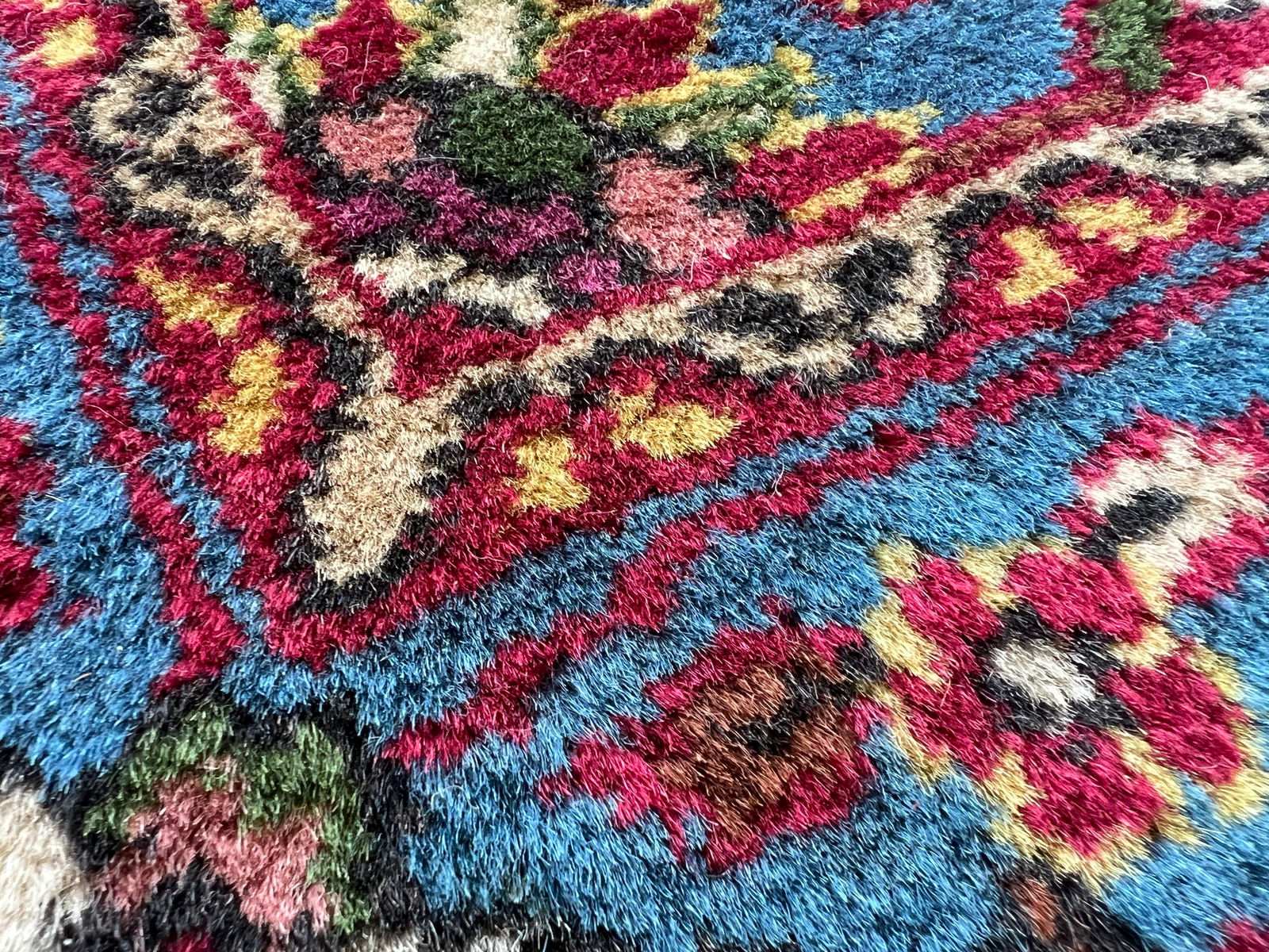 INDO-PERSIAN WOOL RUG - 8