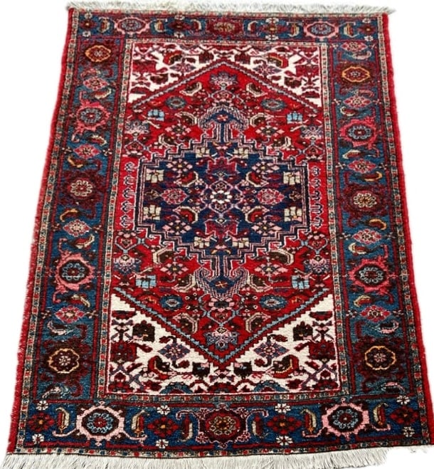 VINTAGE PERSIAN WOOL RUG (1 of 7)