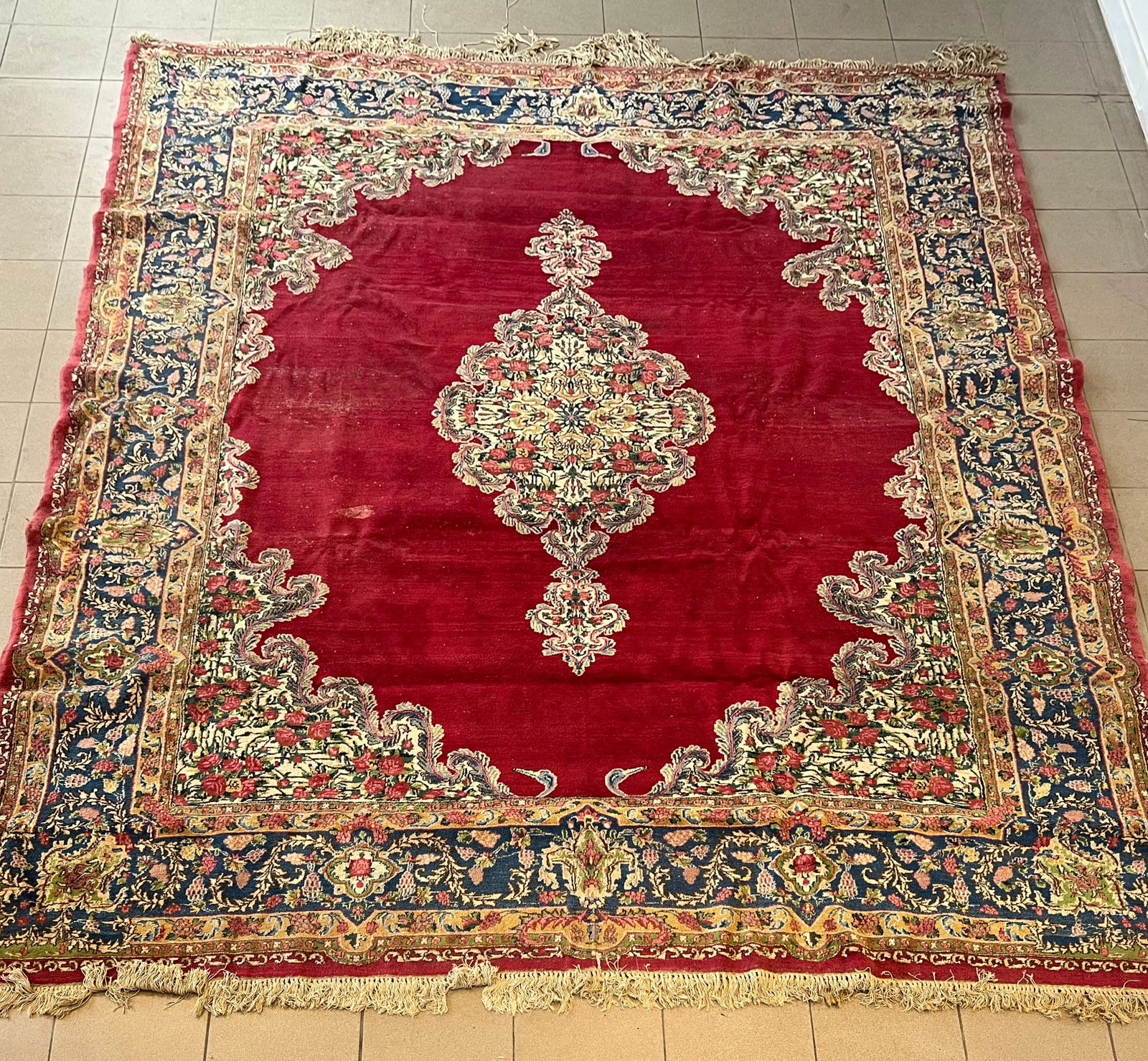 ANTIQUE PERSIAN TABRIZ RUG (1 of 6)