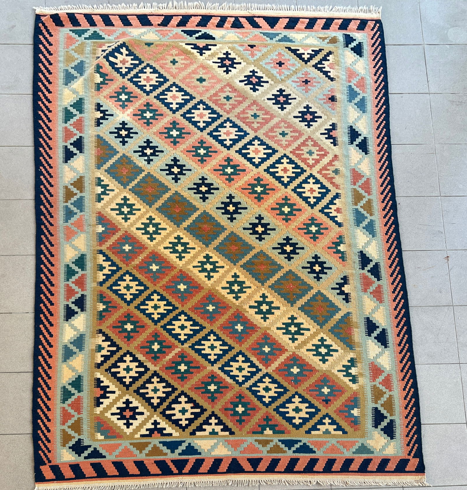 TRIBAL PERSIAN KILIM RUG (1 of 7)