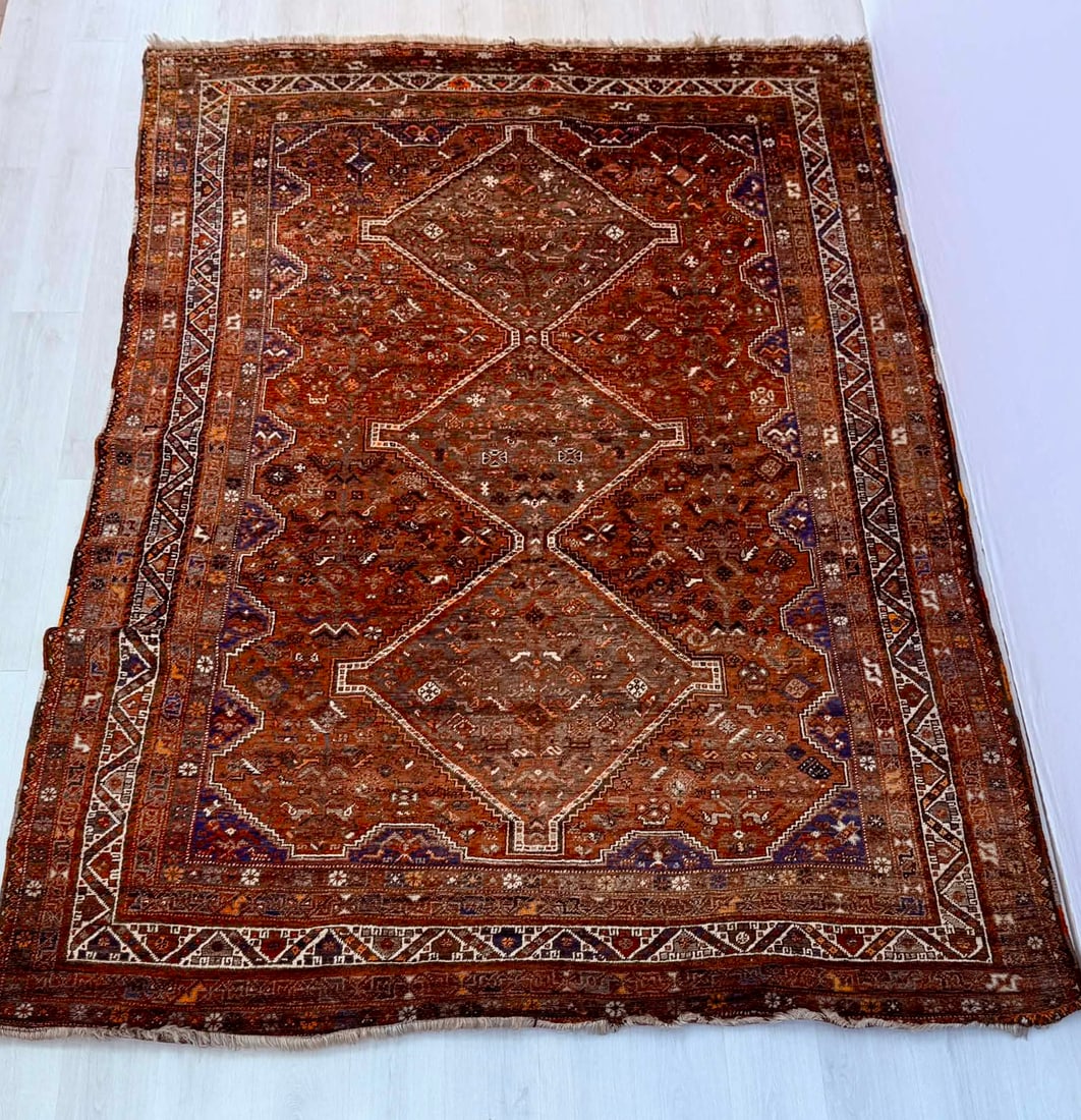 ANTIQUE SHIRAZ WOOL RUG (1 of 7)
