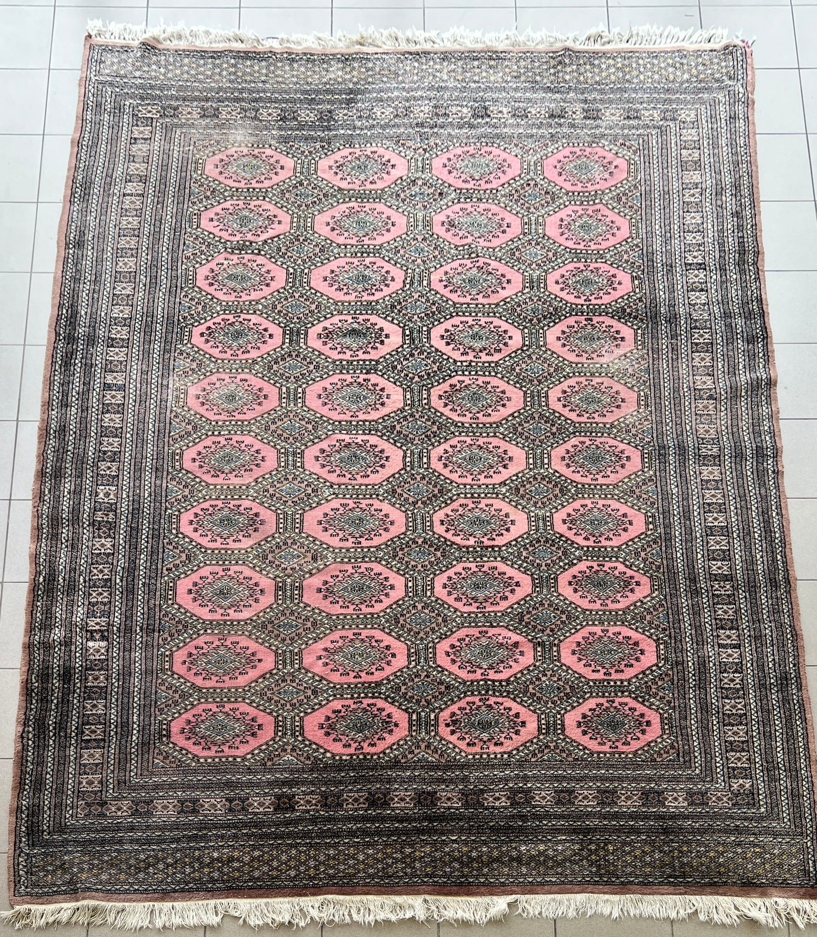 KASHMIR FINE WOOL RUG (1 of 7)