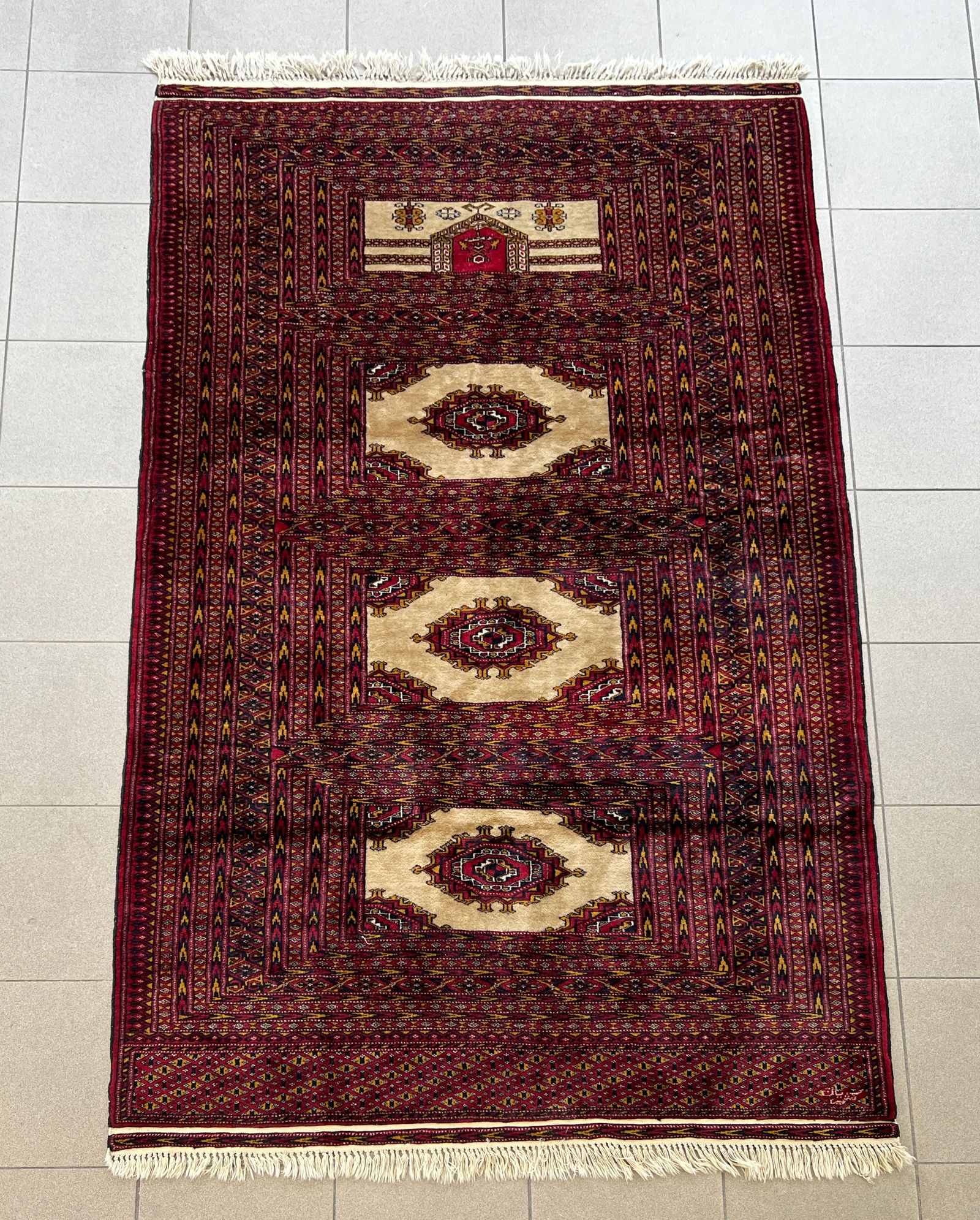 FINE KASHMIR WOOL RUG (1 of 6)