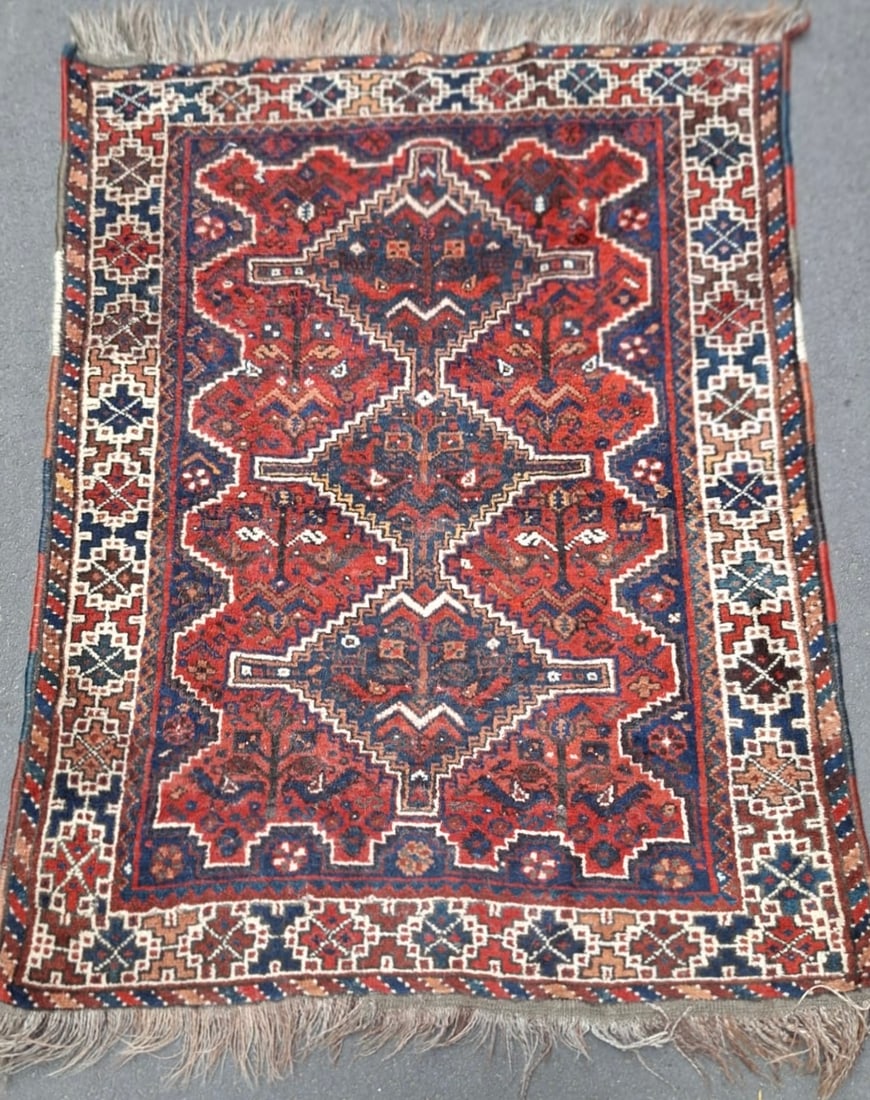 ANTIQUE PERSIAN SHIRAZ WOOL RUG (1 of 4)