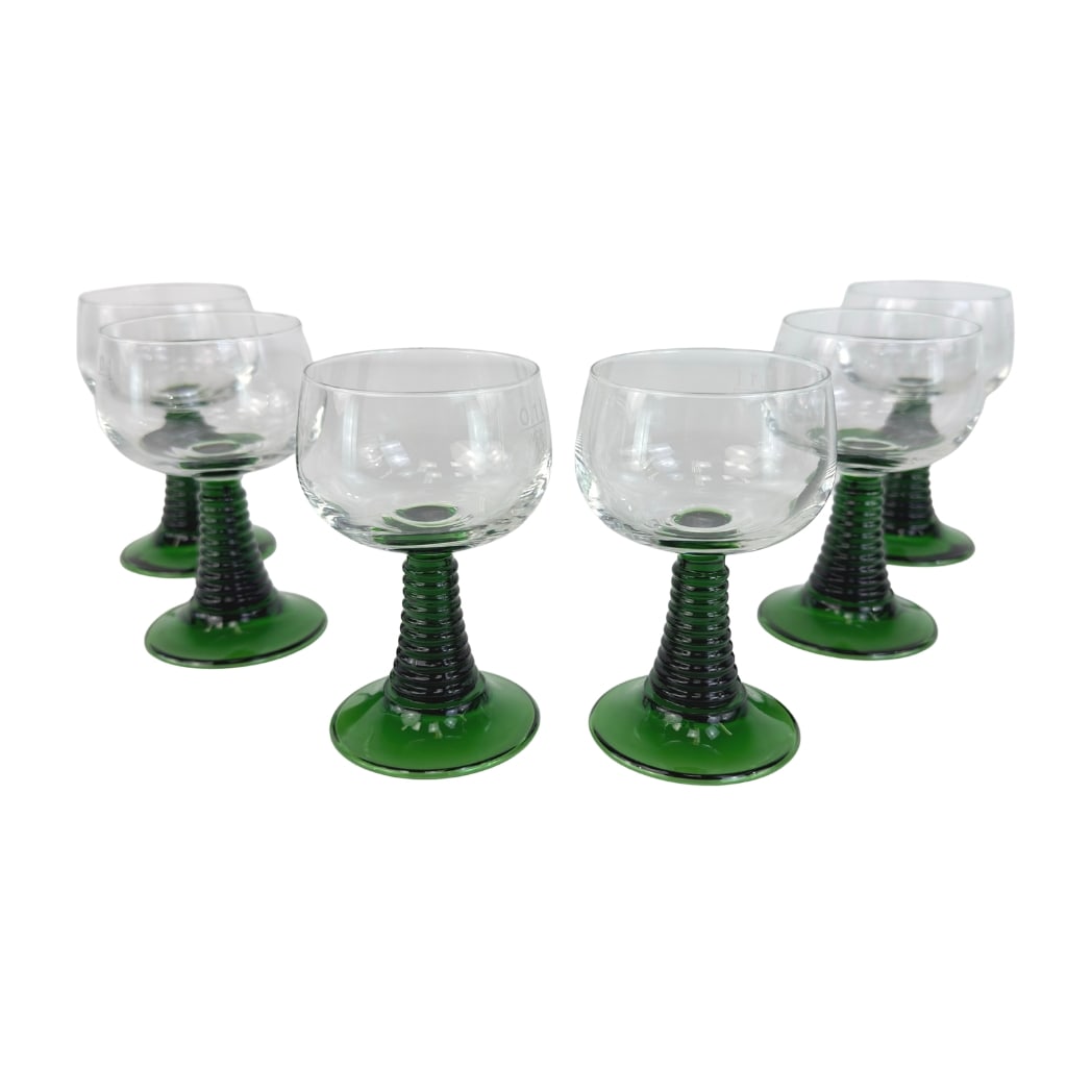 (6) FRENCH LUMINARC EMERALD GREEN WINE GLASSES (1 of 7)