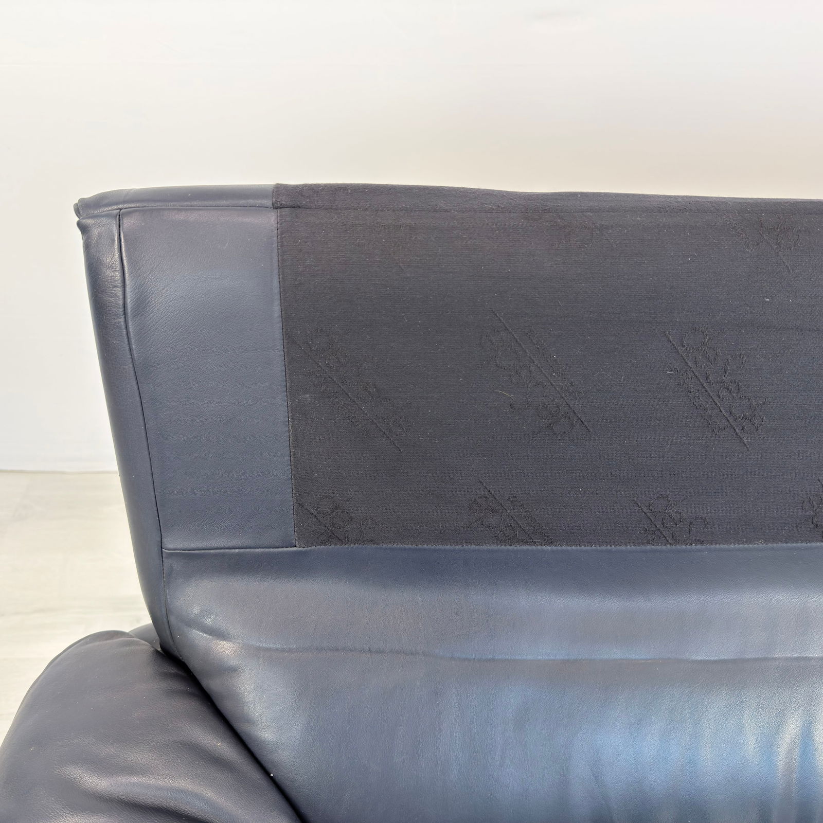 DE SEDE DS 2011 LEATHER SOFA - 12