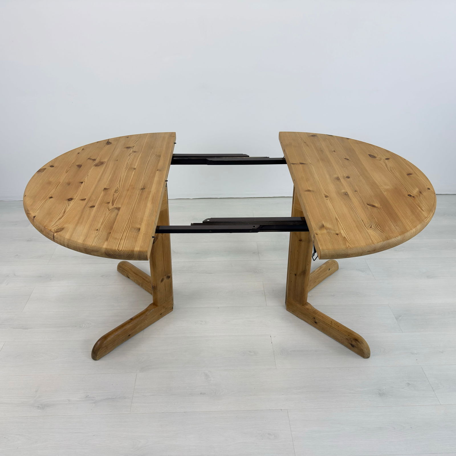 SCANDINAVIAN EXTENDABLE DINING TABLE - 11