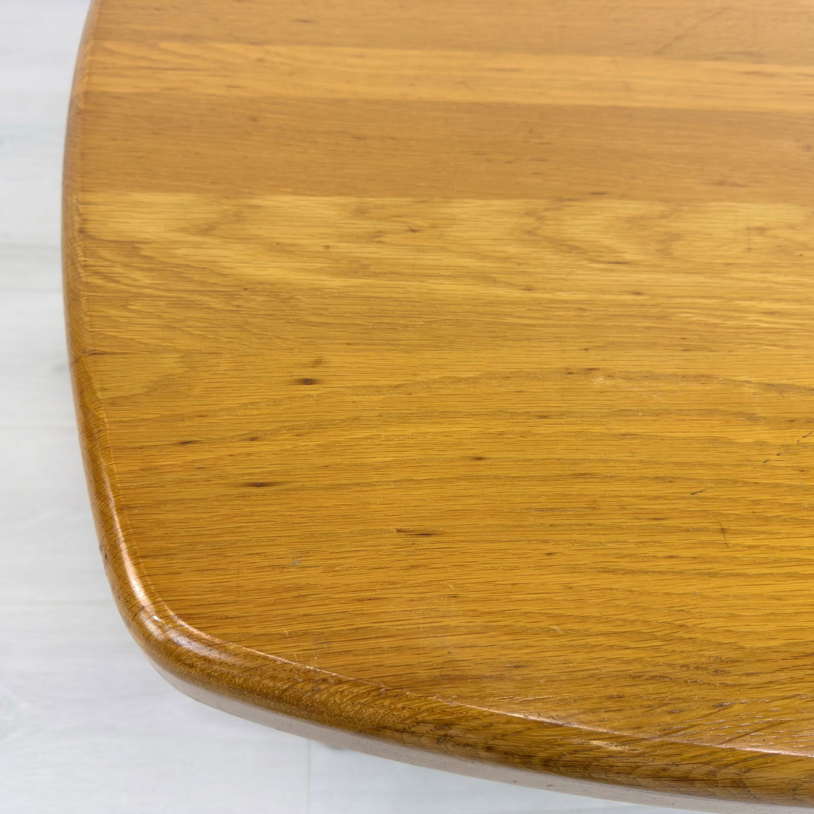 SCANDINAVIAN BRUTALIST COFFEE TABLE - 10