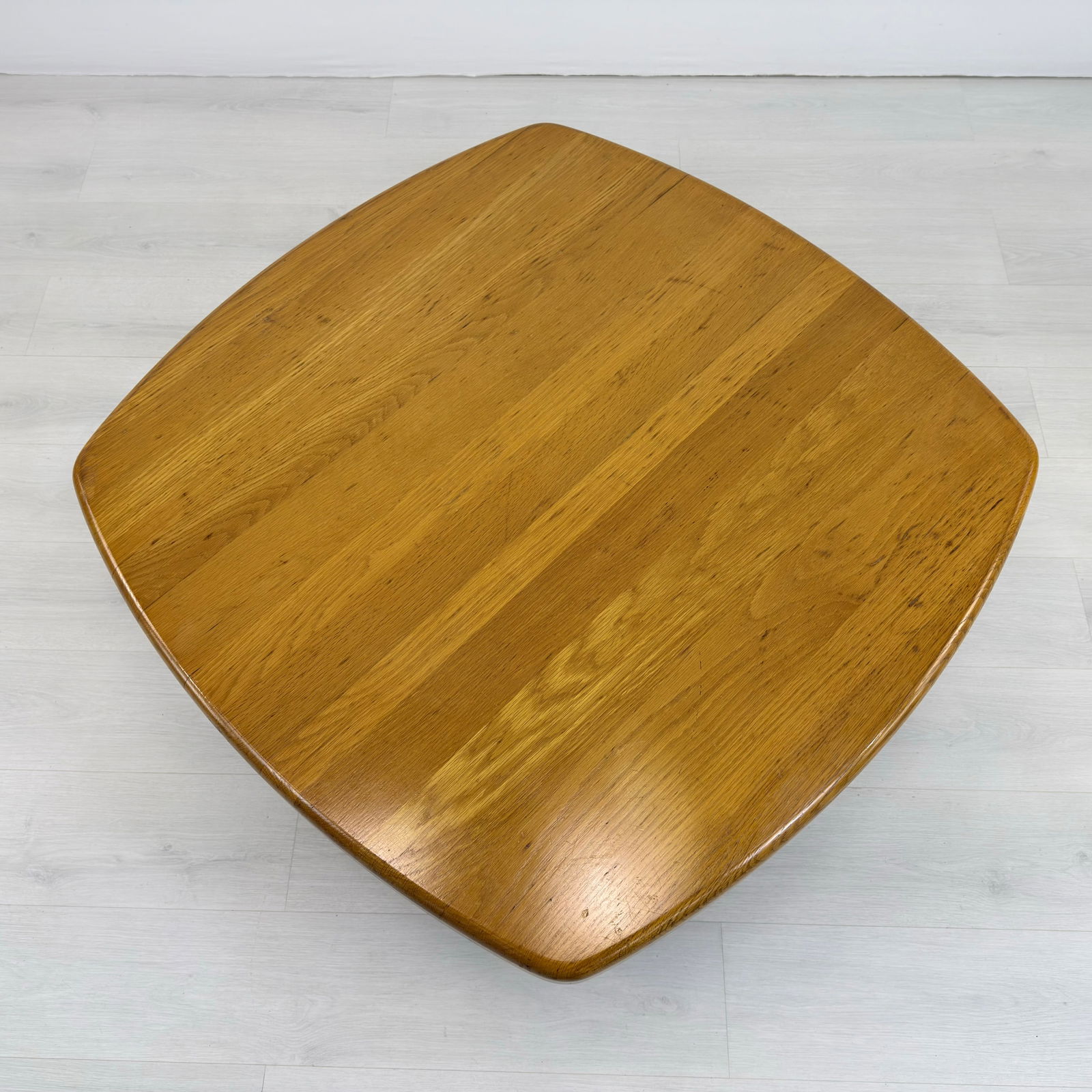 SCANDINAVIAN BRUTALIST COFFEE TABLE - 8