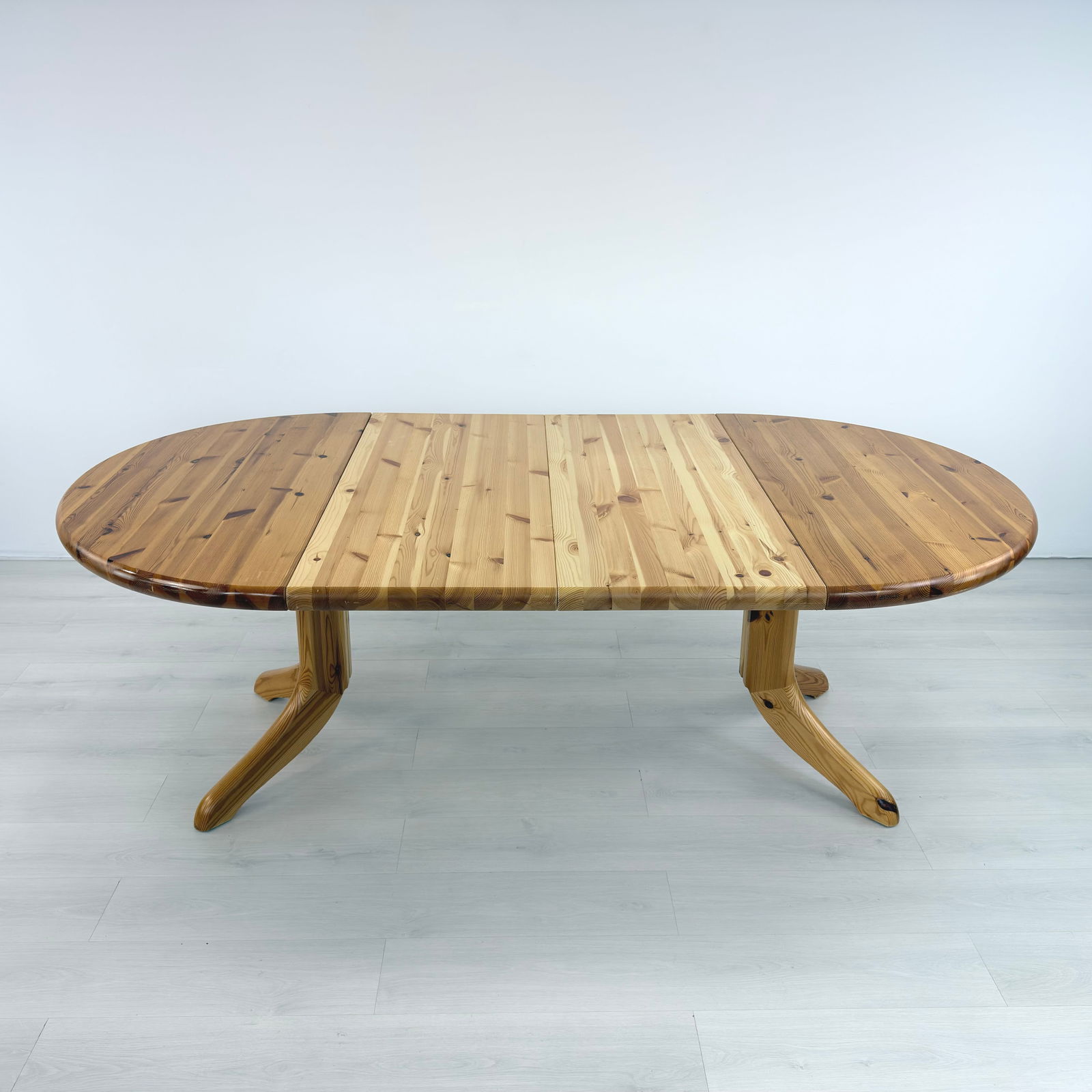 RAINER DAUMILLER EXTENDABLE DINING TABLE - 2