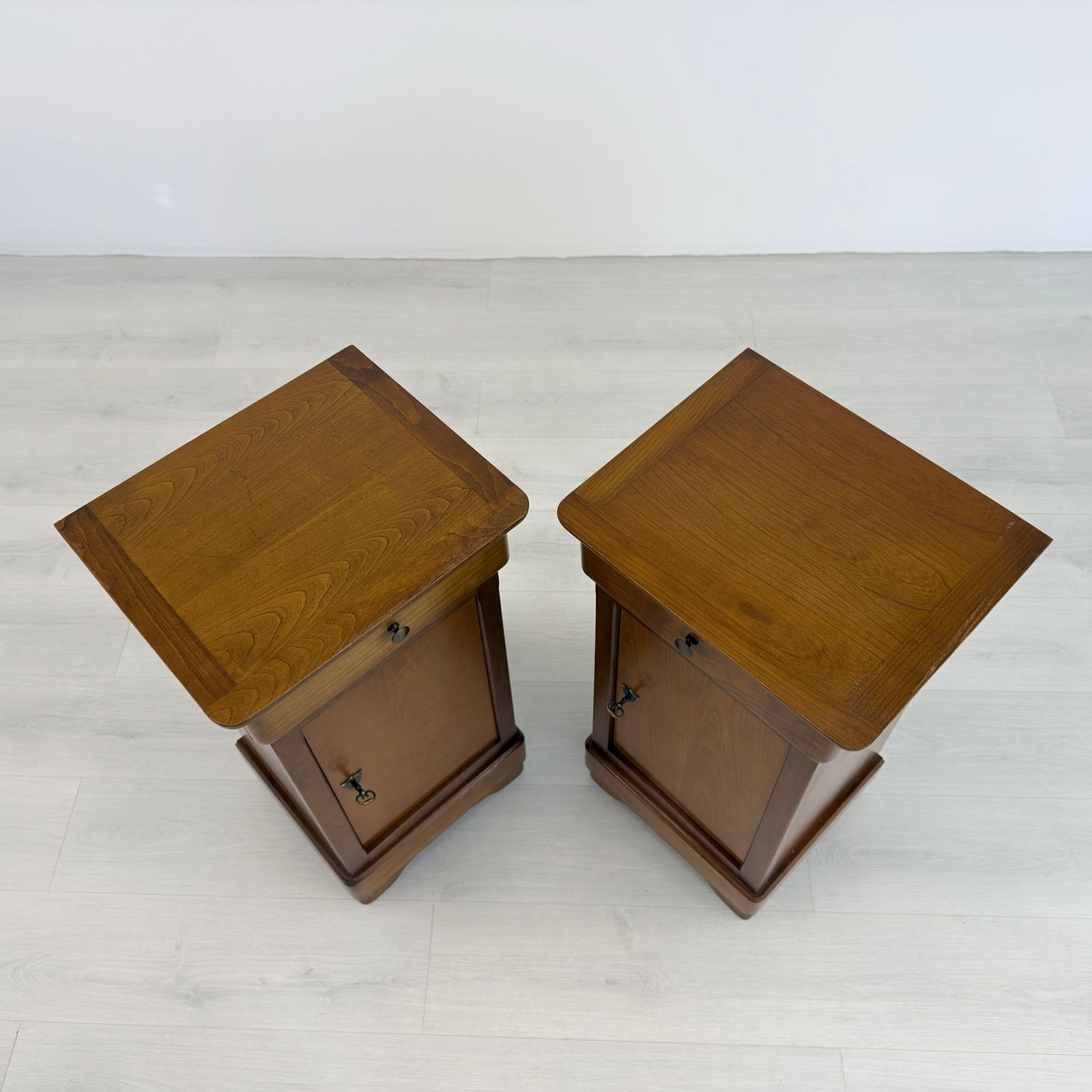 FRENCH BEDSIDE TABLES, A PAIR - 5