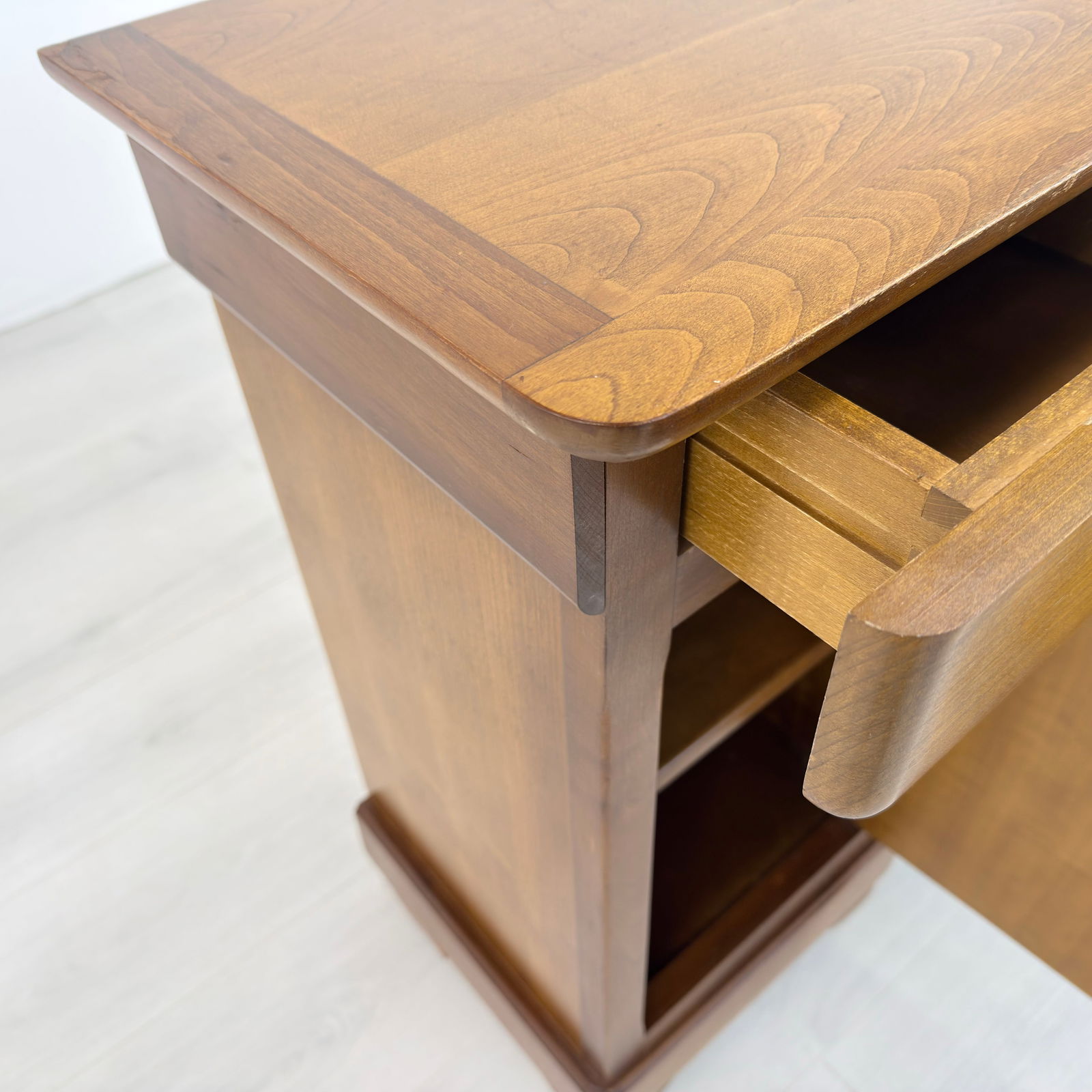 FRENCH BEDSIDE TABLES, A PAIR - 8