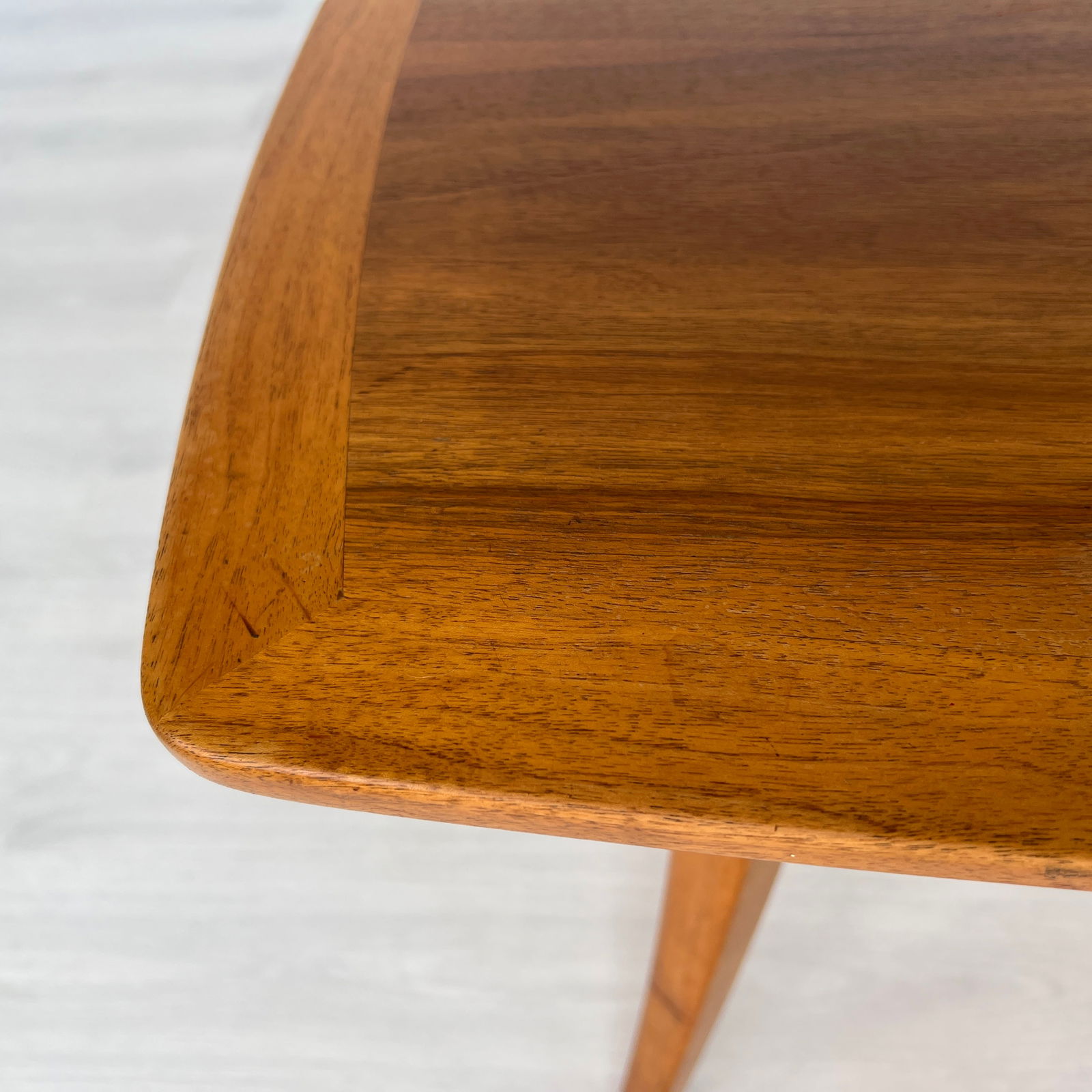 VINTAGE SIDE OR COFFEE TABLE - 6