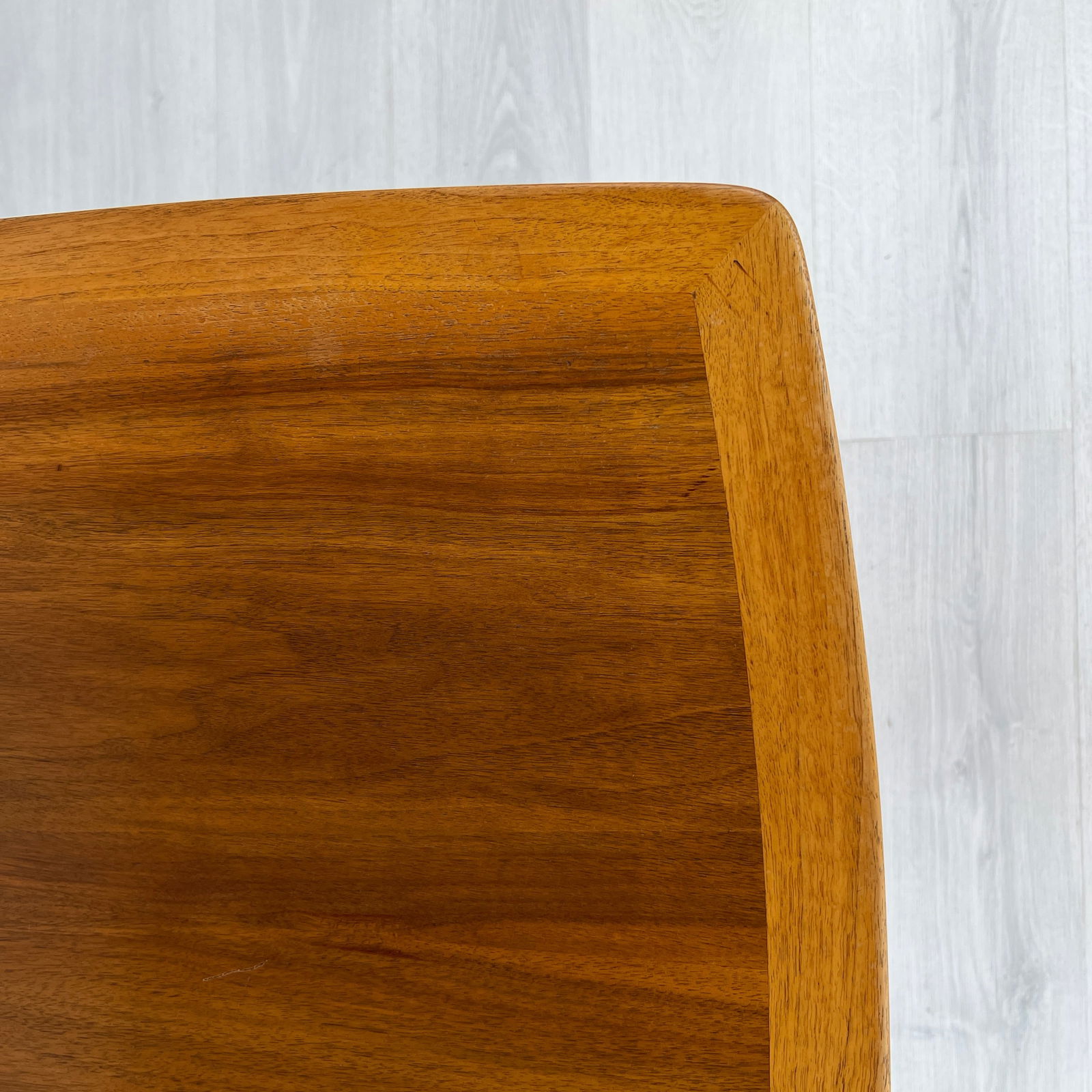 VINTAGE SIDE OR COFFEE TABLE - 8