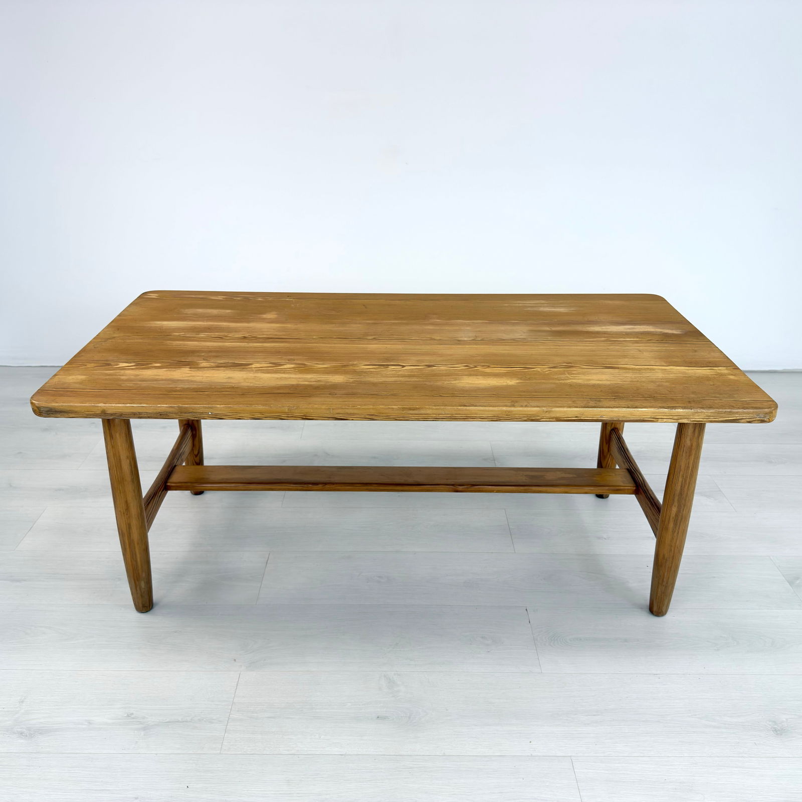 SCANDINAVIAN PINE COFFEE TABLE - 3