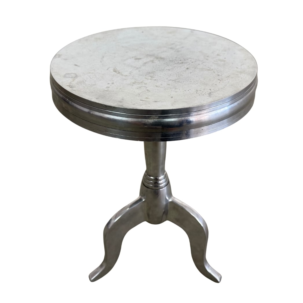 CAST ALUMINUM TRIPOD STOOL (1 of 6)