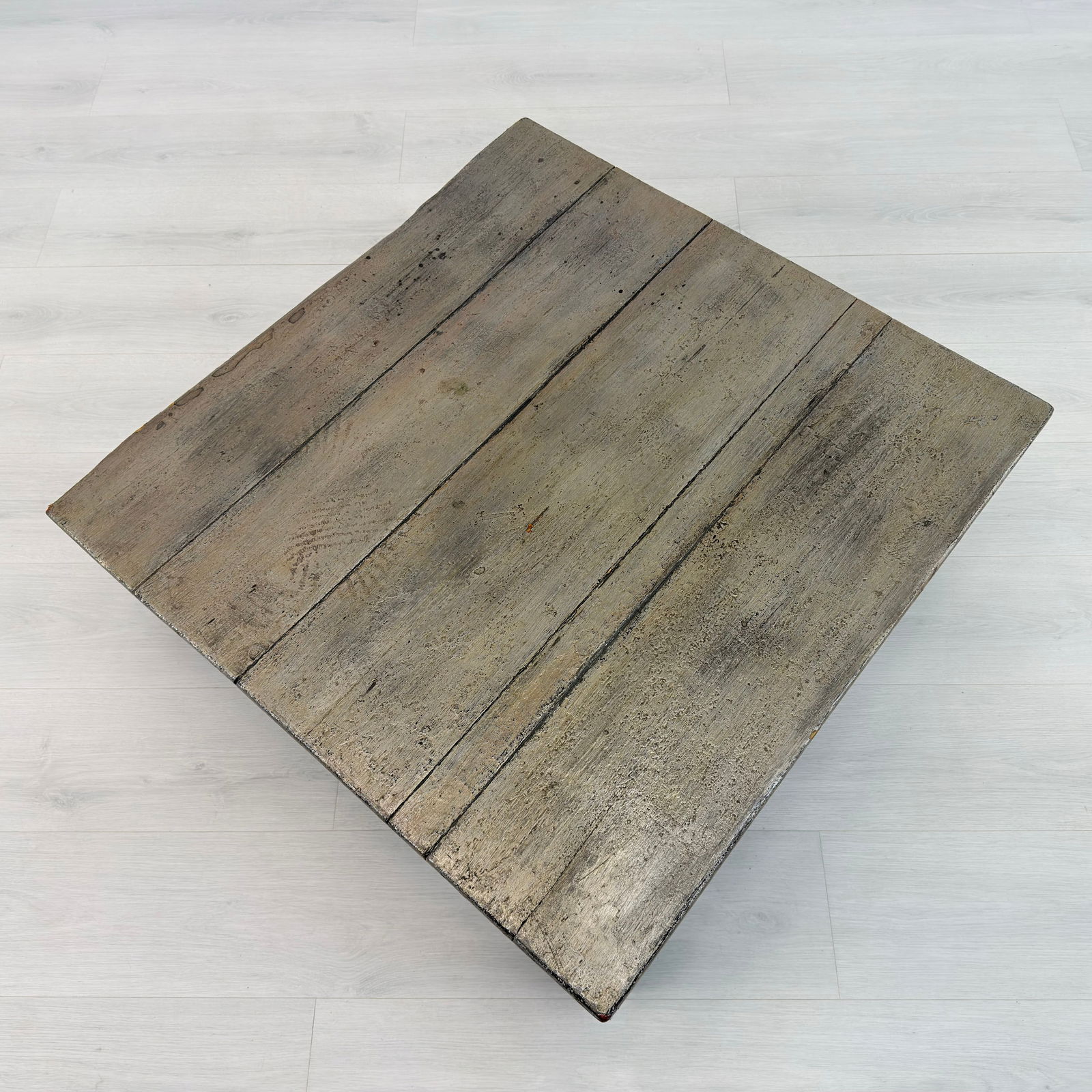 RUSTIC COFFEE TABLE - 3