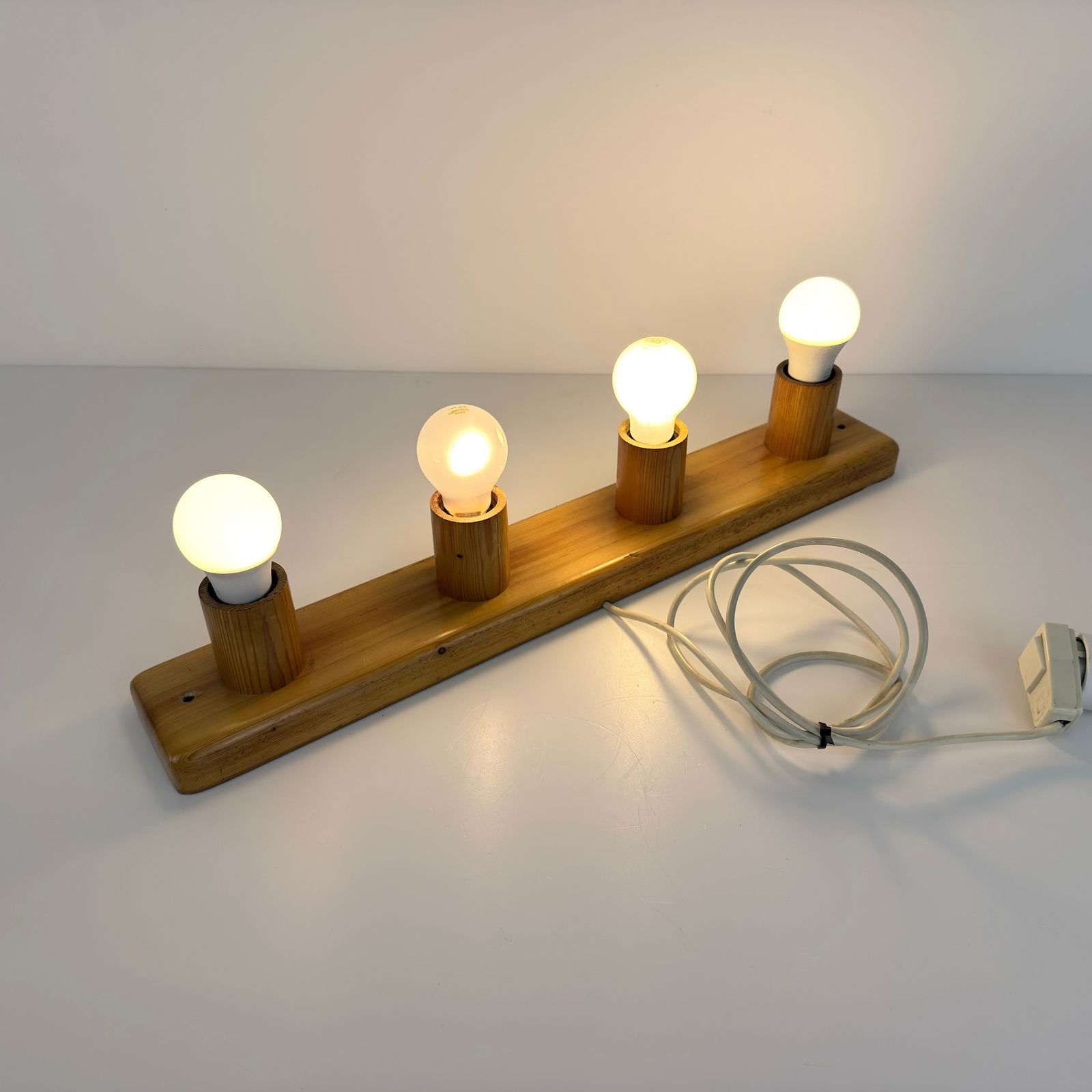 SCANDINAVIAN CEILING LIGHT - 3