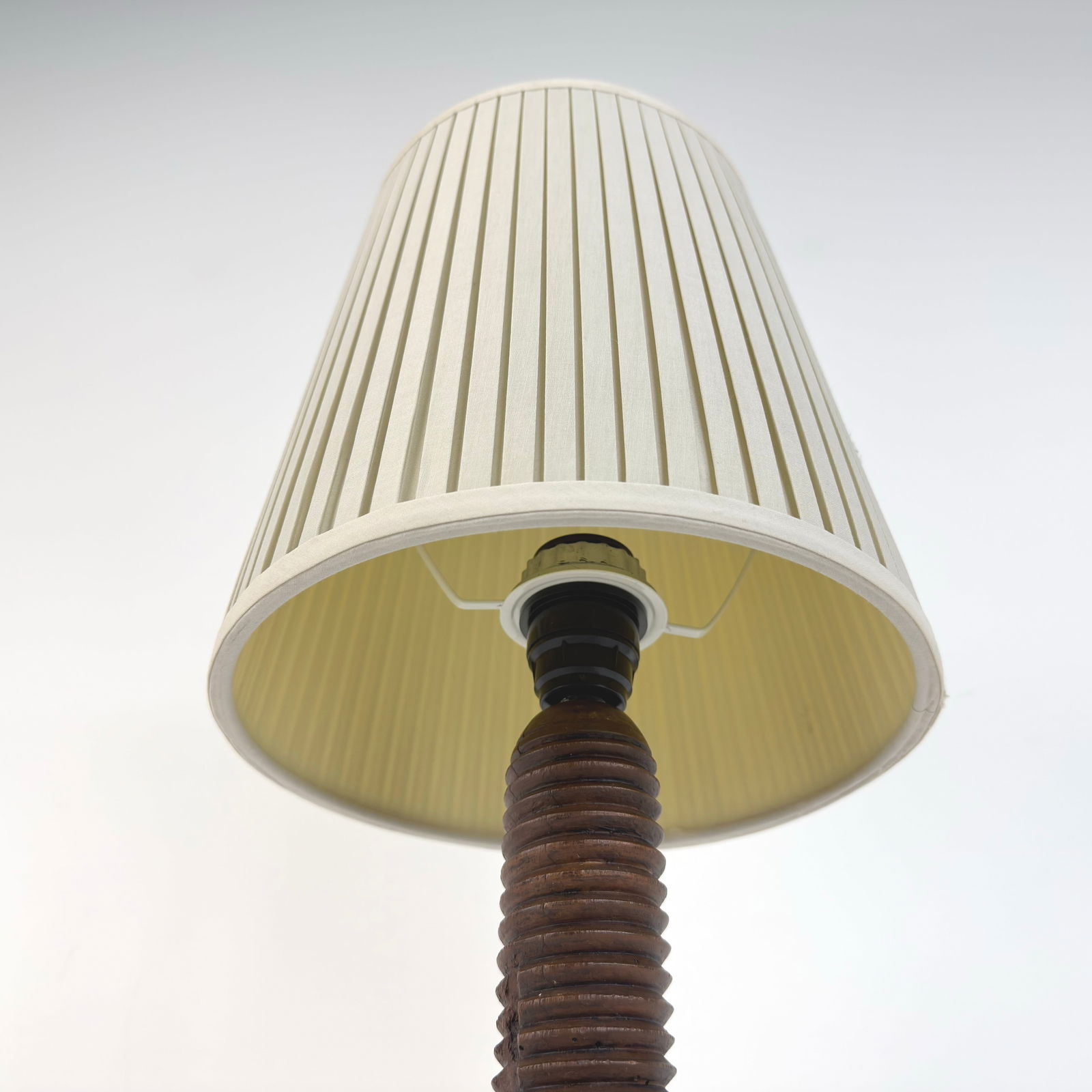 SCANDINAVIAN TABLE LAMP - 6