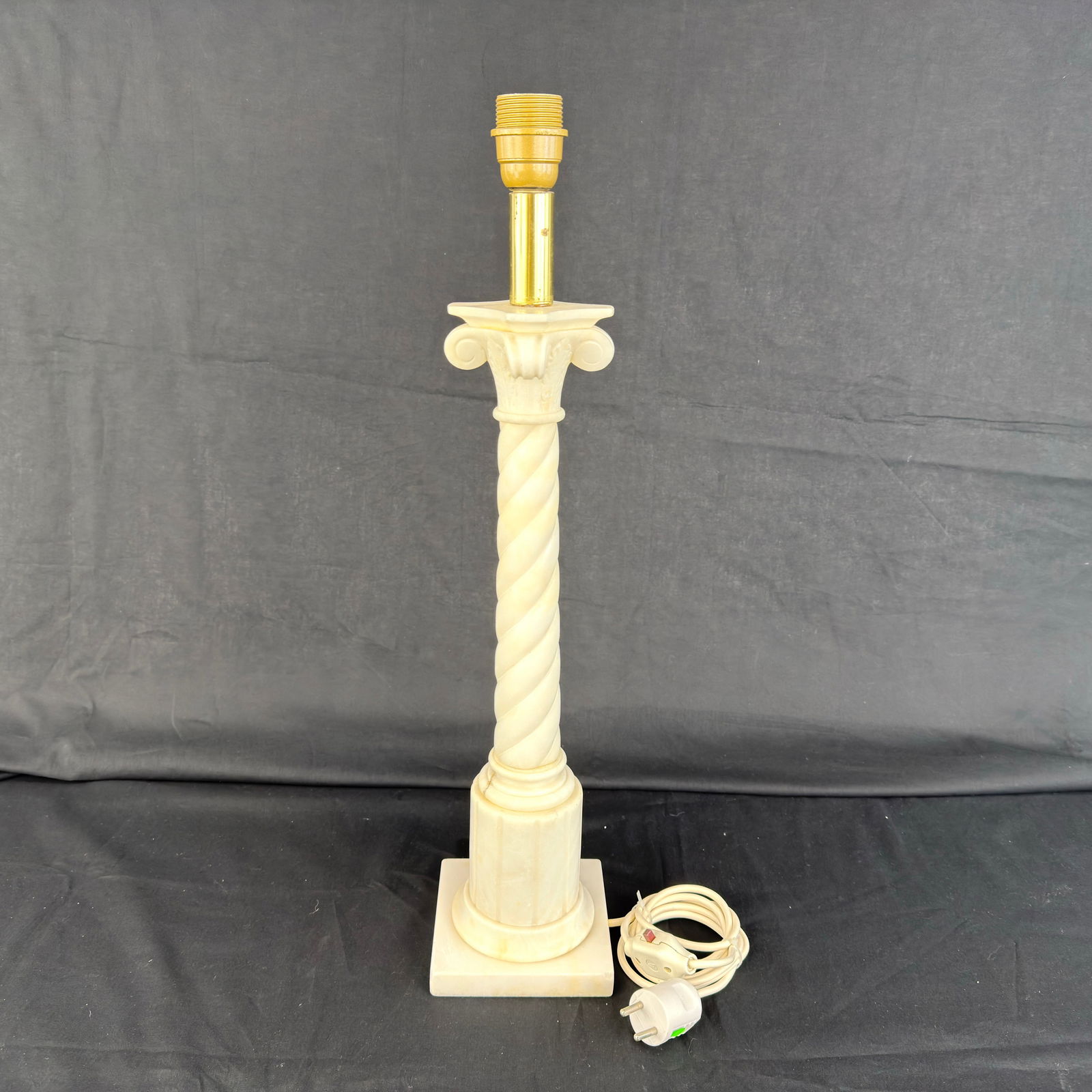 FRENCH ALABASTER TABLE LAMP - 3