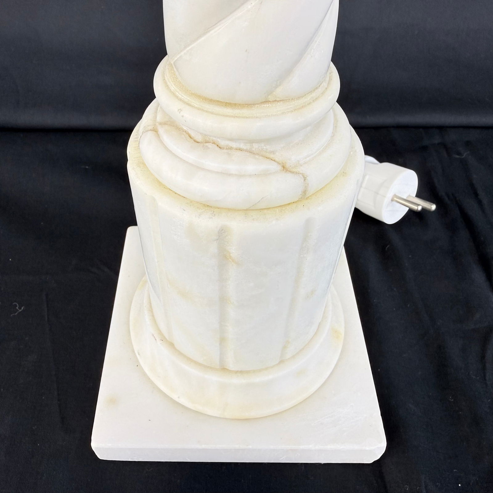 FRENCH ALABASTER TABLE LAMP - 9