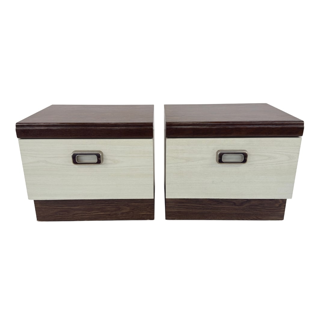 VINTAGE NIGHTSTANDS, A PAIR: Dimensions: H 17” x W 19” x D 15.3”. Pair of Vintage two-tone nightstands, each one with one drawer.