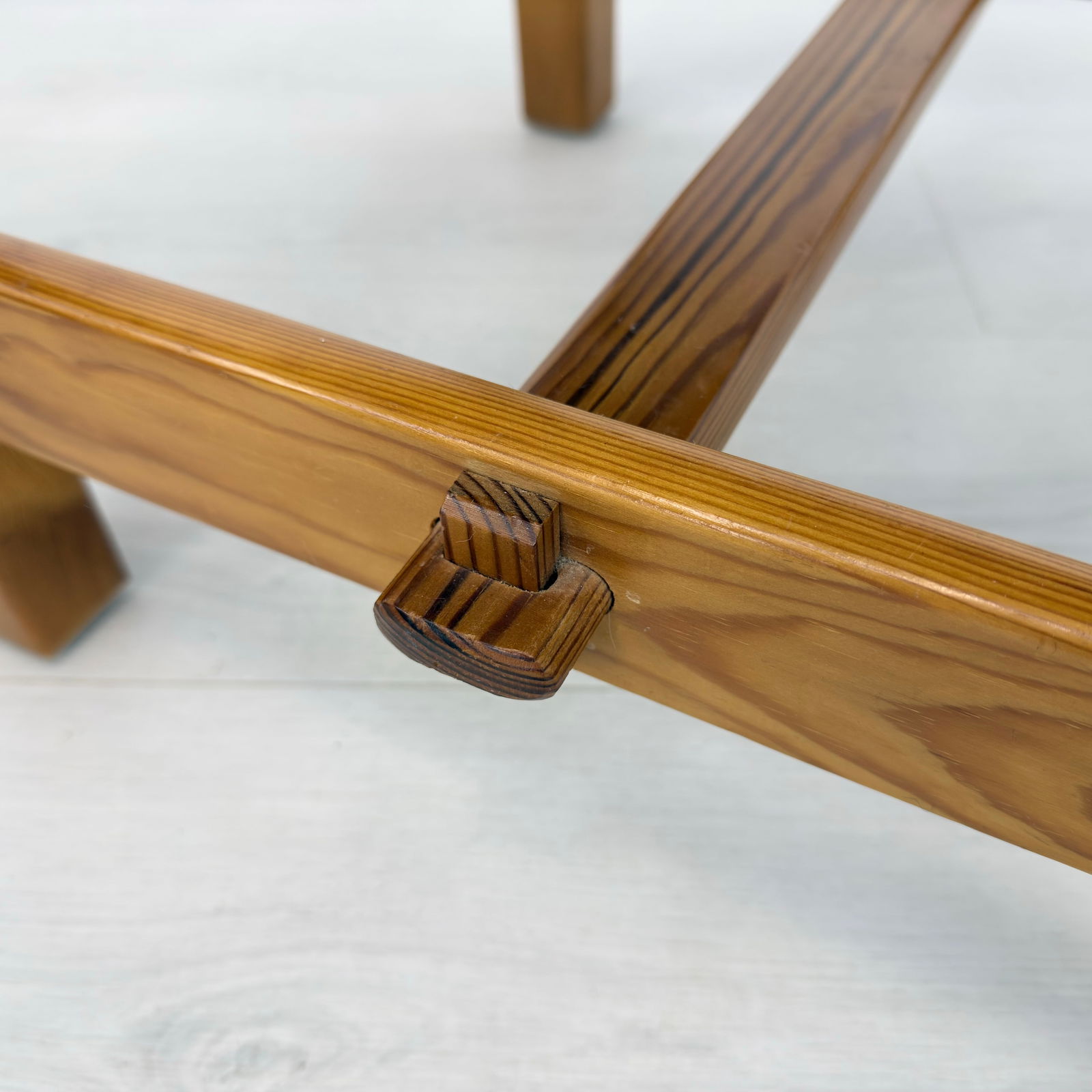 (4) SCANDINAVIAN PINE DINING CHAIRS - 10