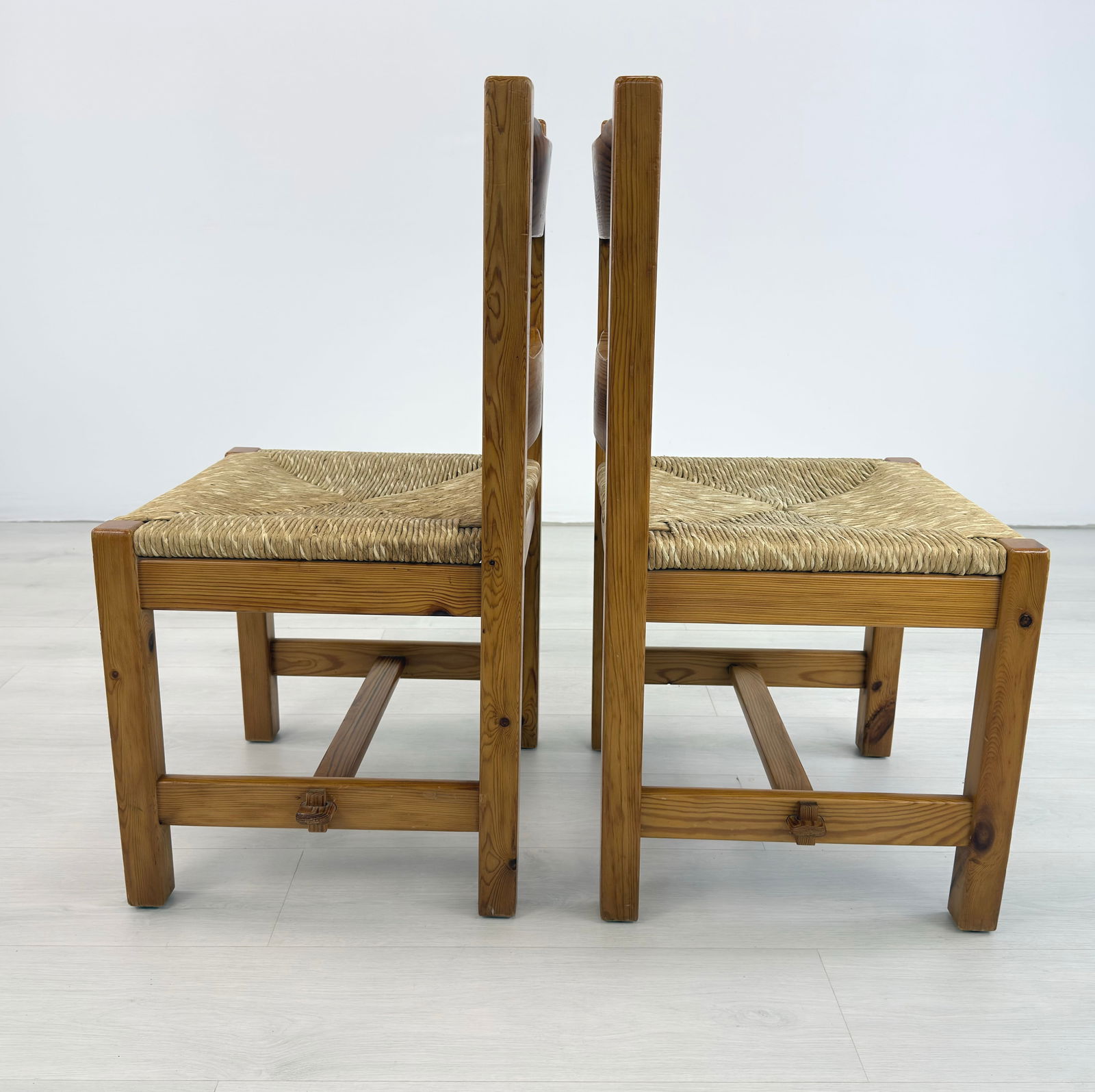 (4) SCANDINAVIAN PINE DINING CHAIRS - 6