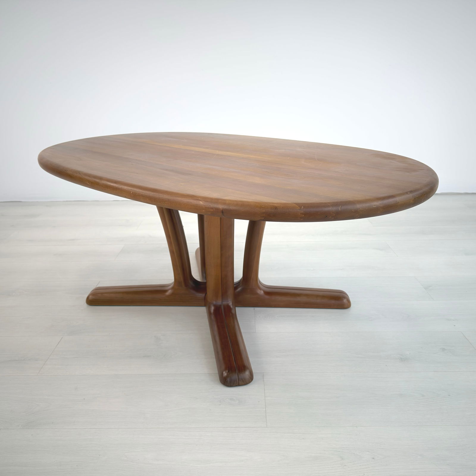 DYRLUND TEAK COFFEE TABLE - 2