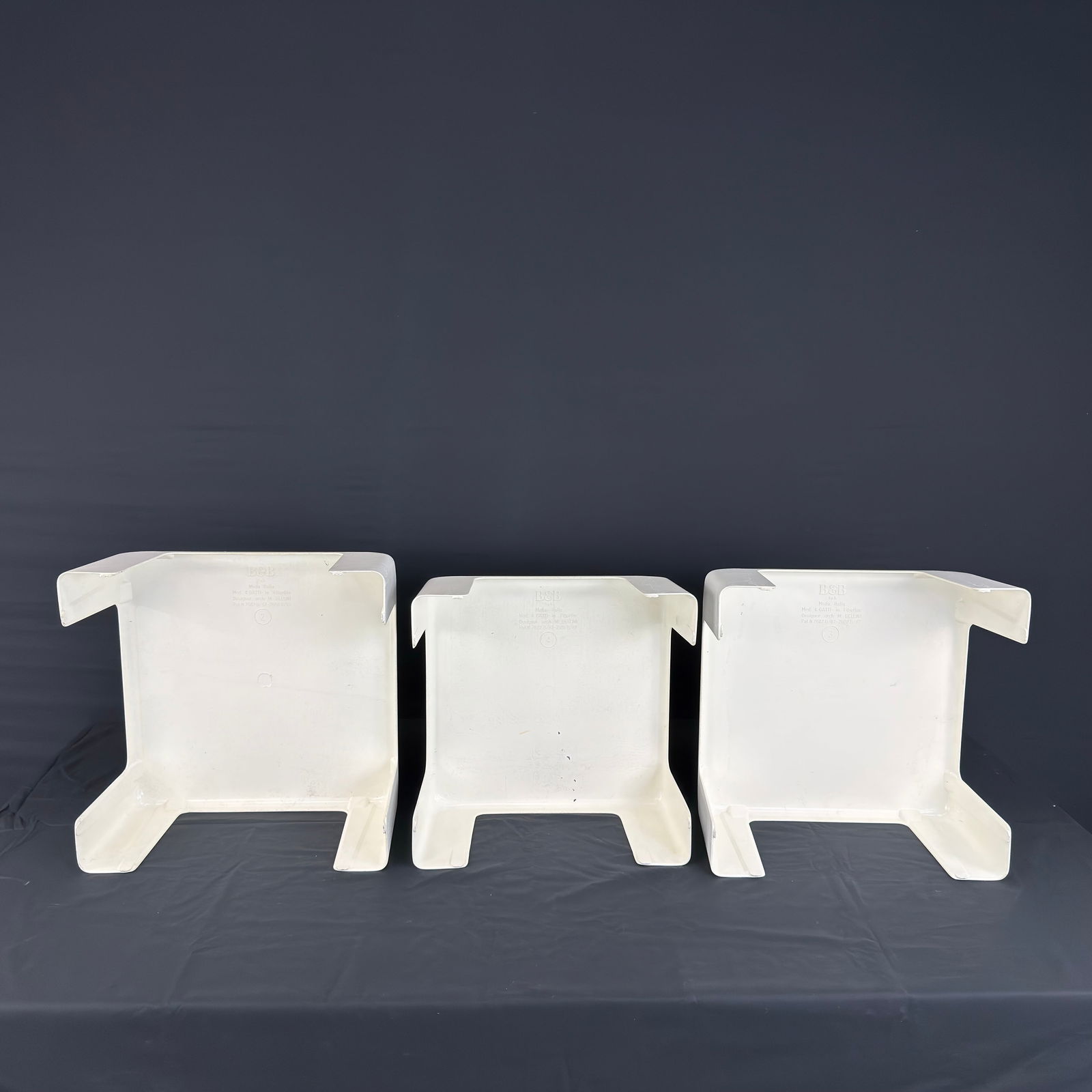 (3) MARIO BELLINI NESTING SIDE TABLES - 11
