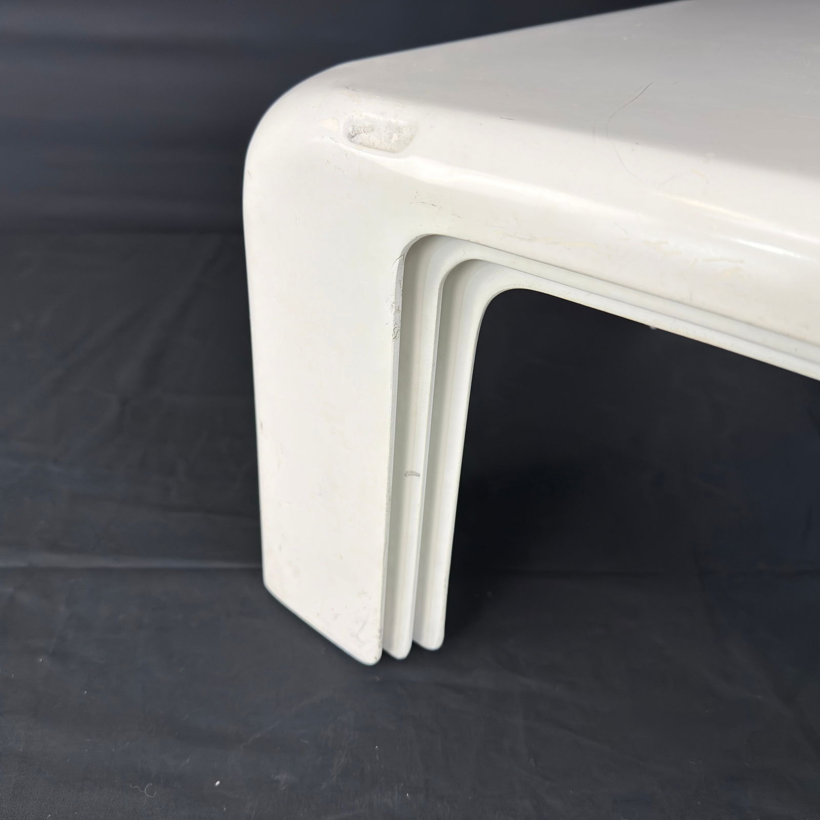 (3) MARIO BELLINI NESTING SIDE TABLES - 8