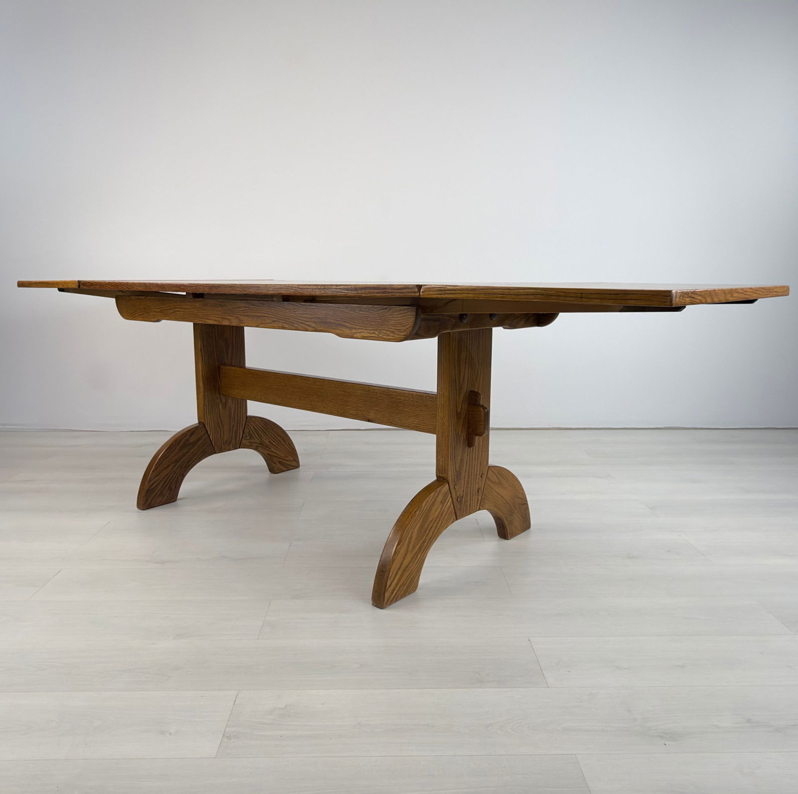 DUTCH BRUTALIST EXTENDABLE DINING TABLE - 4