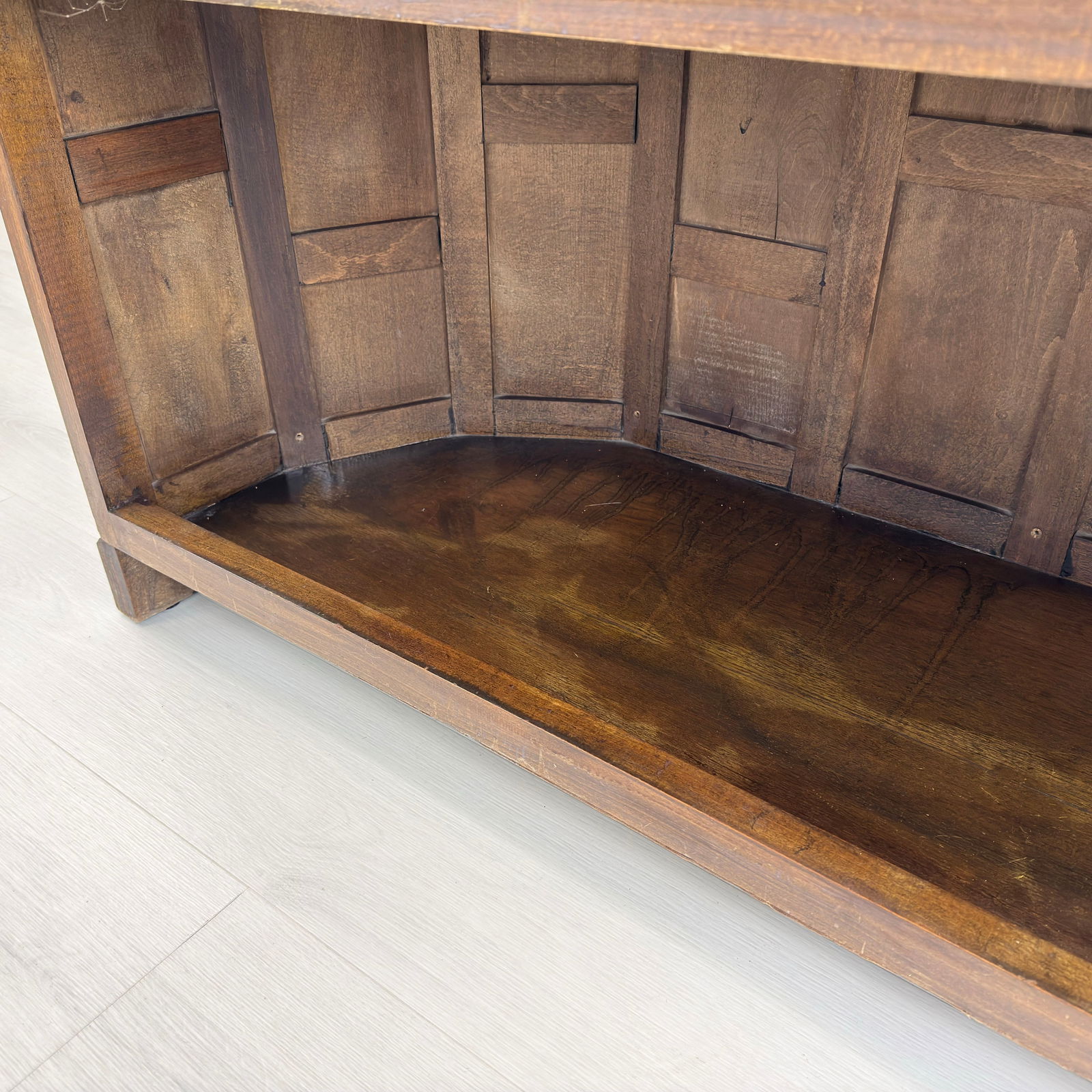 BRUTALIST OAK BAR - 13