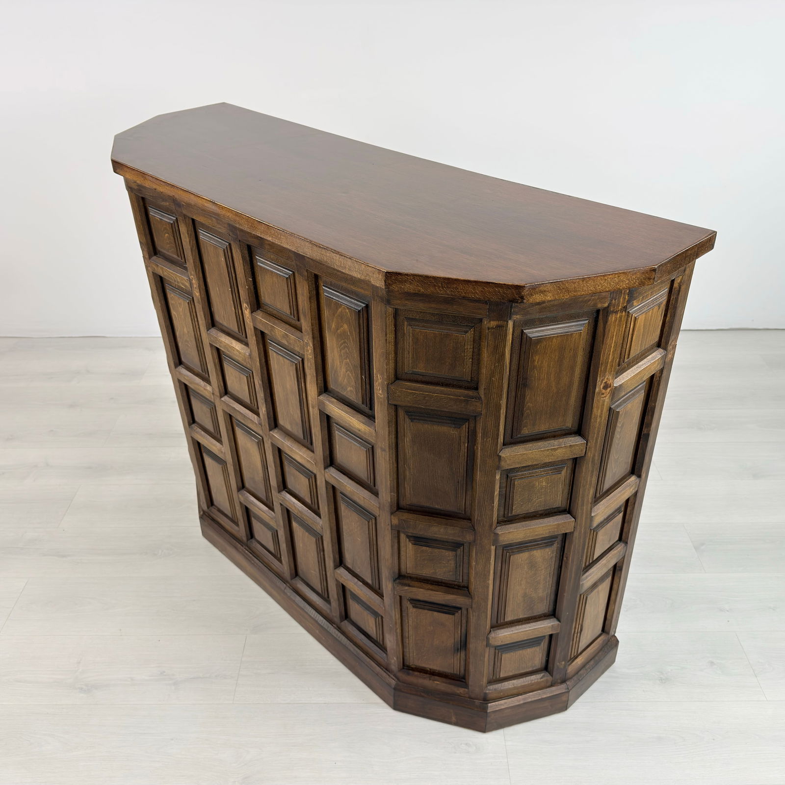 BRUTALIST OAK BAR - 5