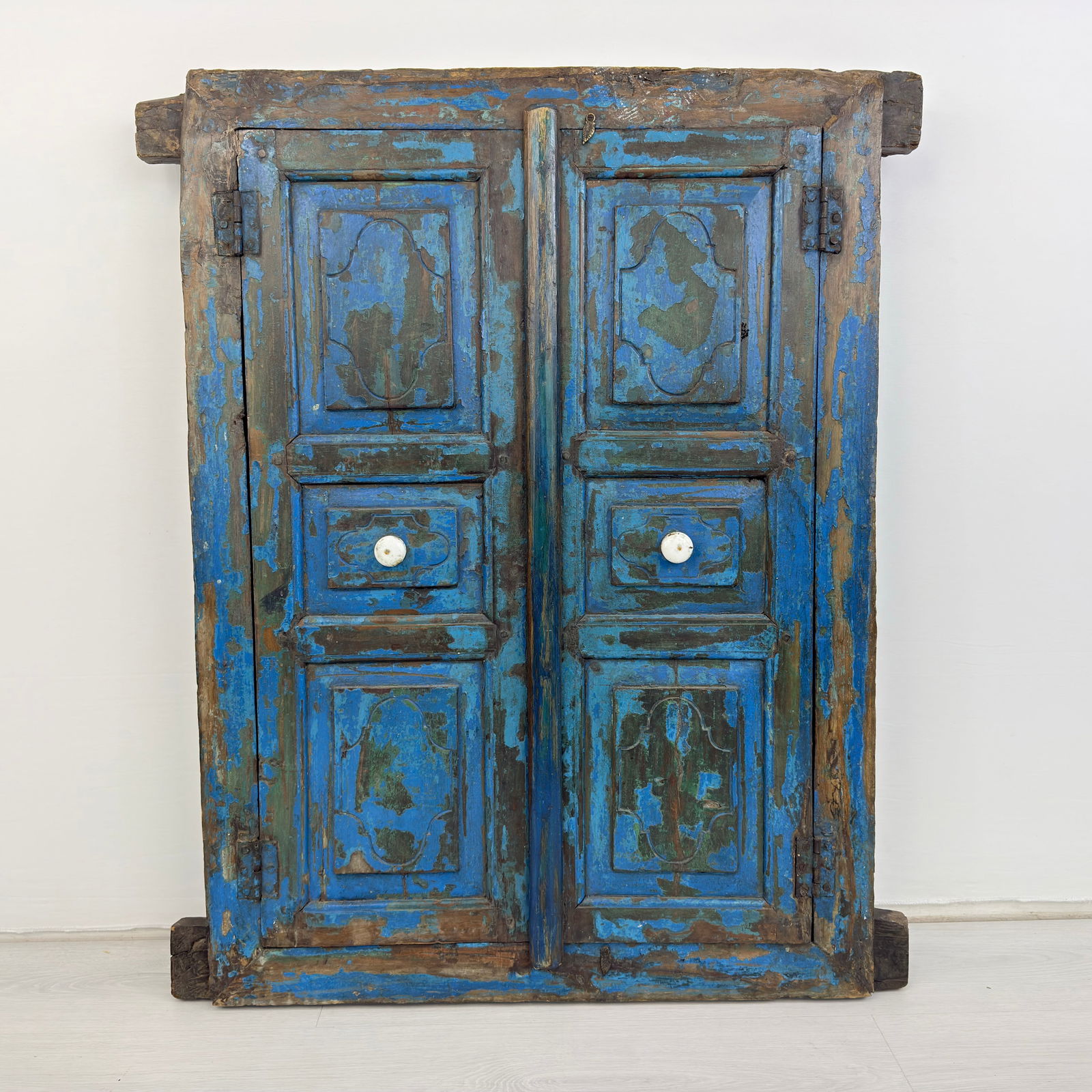 ANTIQUE WINDOW FRAME MIRROR - 3