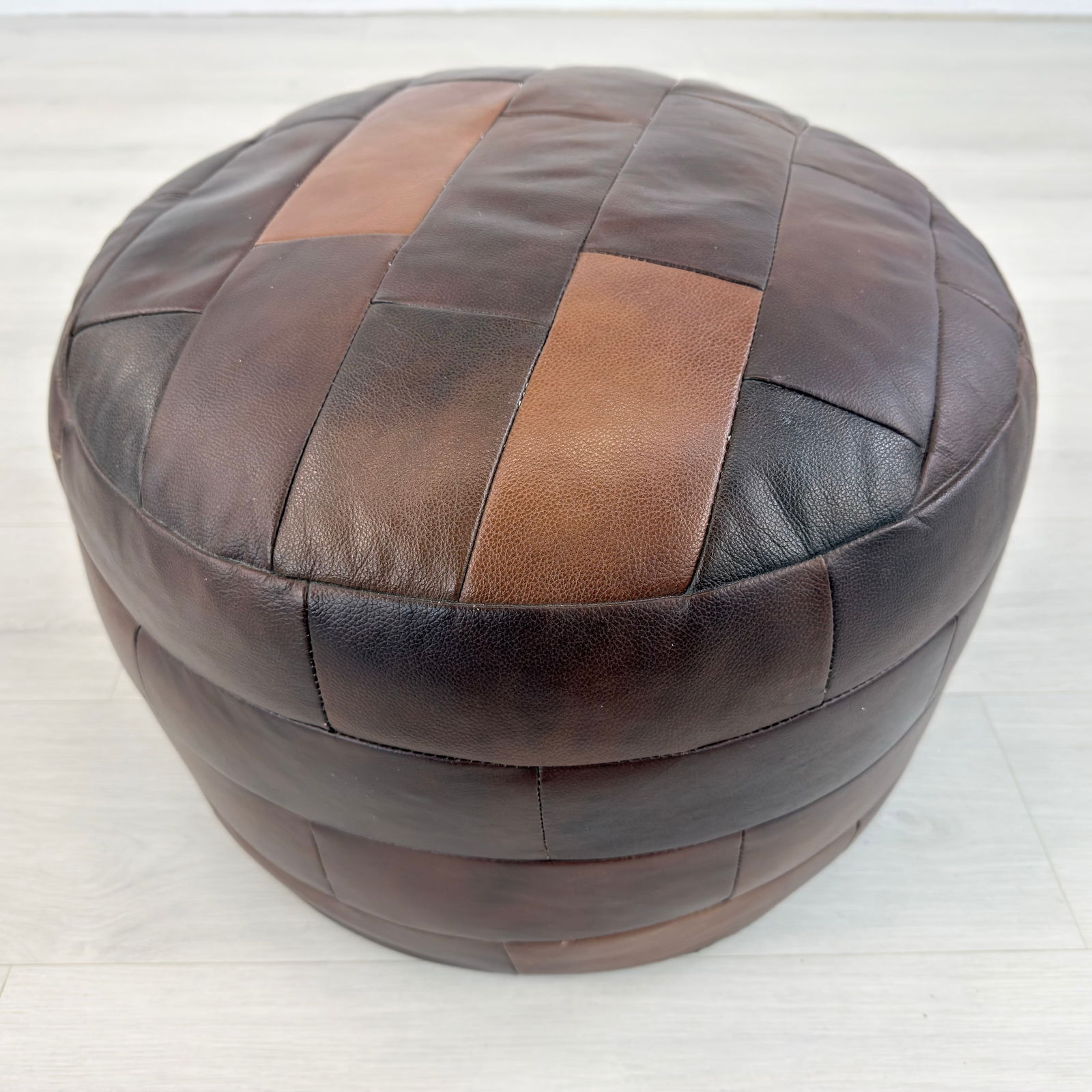 DE SEDE LEATHER POUF - 5