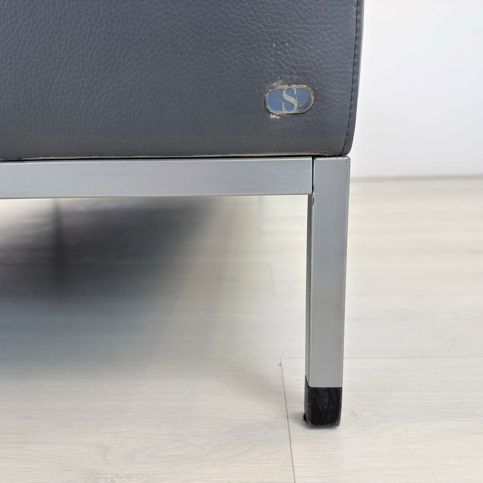 DE SEDE TWO-SEATER SOFA - 12