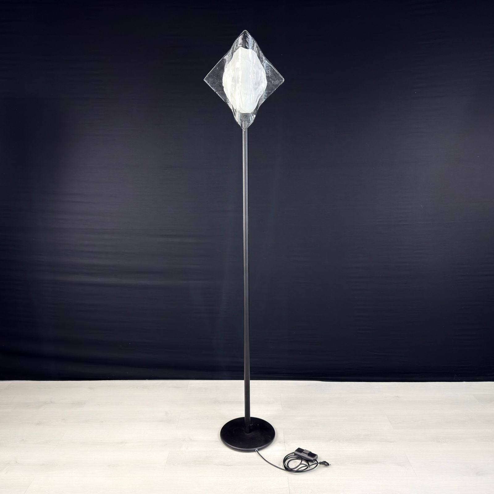 LA MURRINA MURANO FLOOR LAMP: Dimensions: H 77.5” x W 12”. Vintage Italian handmade Murano glass floor lamp by La Murrina, Italy 1970s.