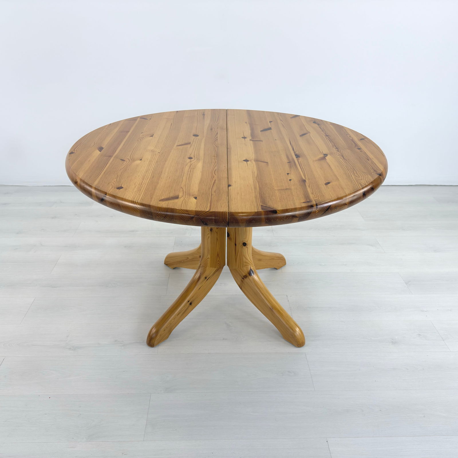 ATTR RAINER DAUMILLER EXTENDABLE DINING TABLE - 4