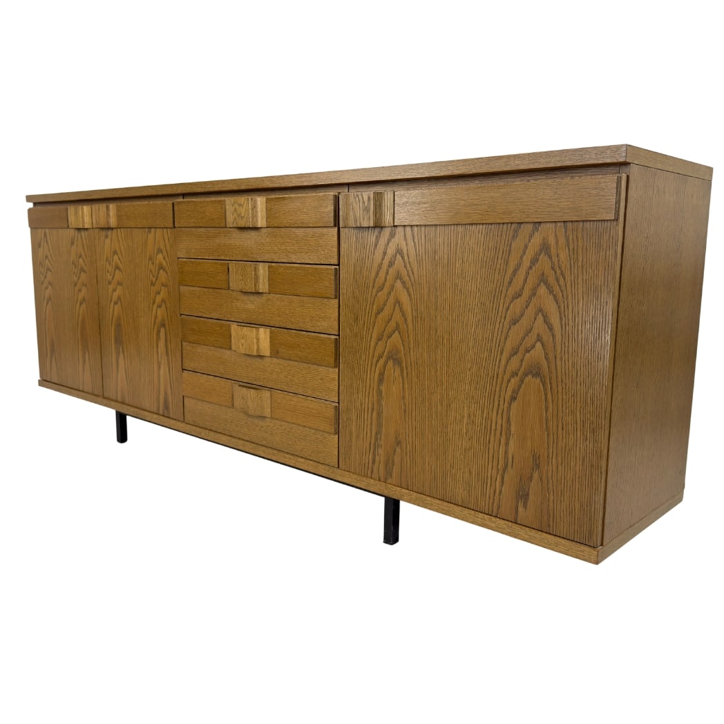 BRUTALIST SIDEBOARD ATTR. TO MUSTERRING: Dimensions: H 31.5” x W 82.7” x D 16.5”. Vintage German sideboard attr. to Musterring with four drawers and two cupboards on both sides.